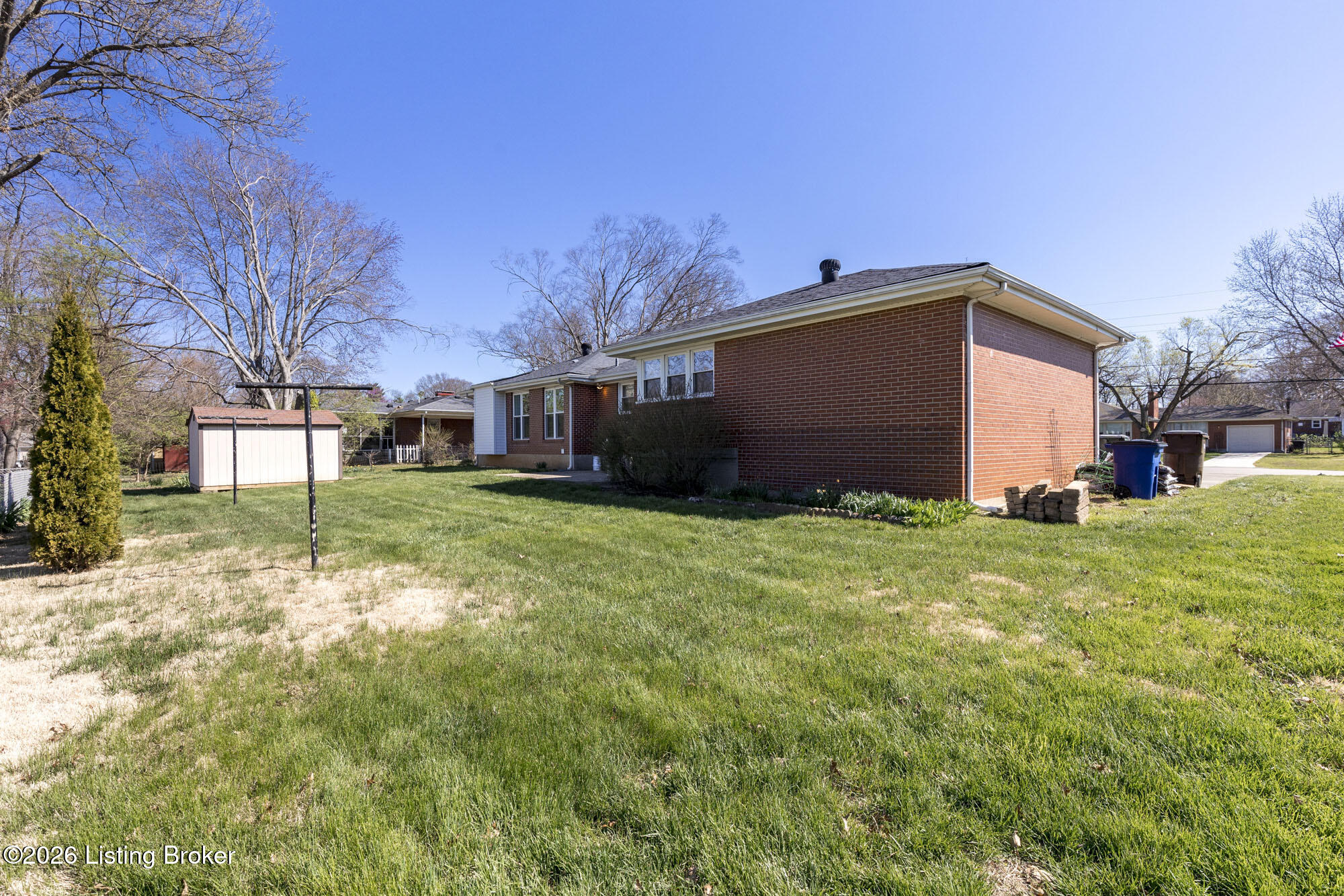 3108 Hewitt Ave