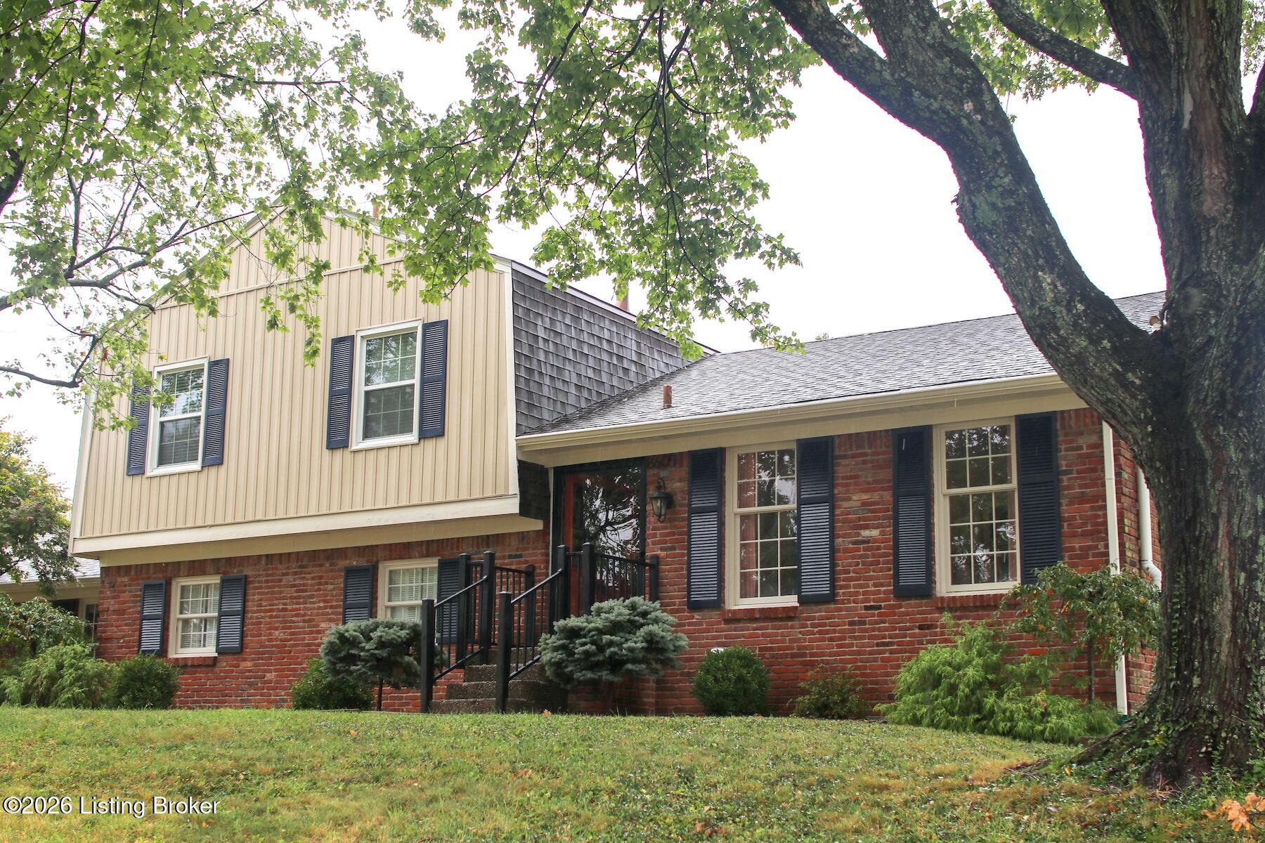 8605 Longborough Way