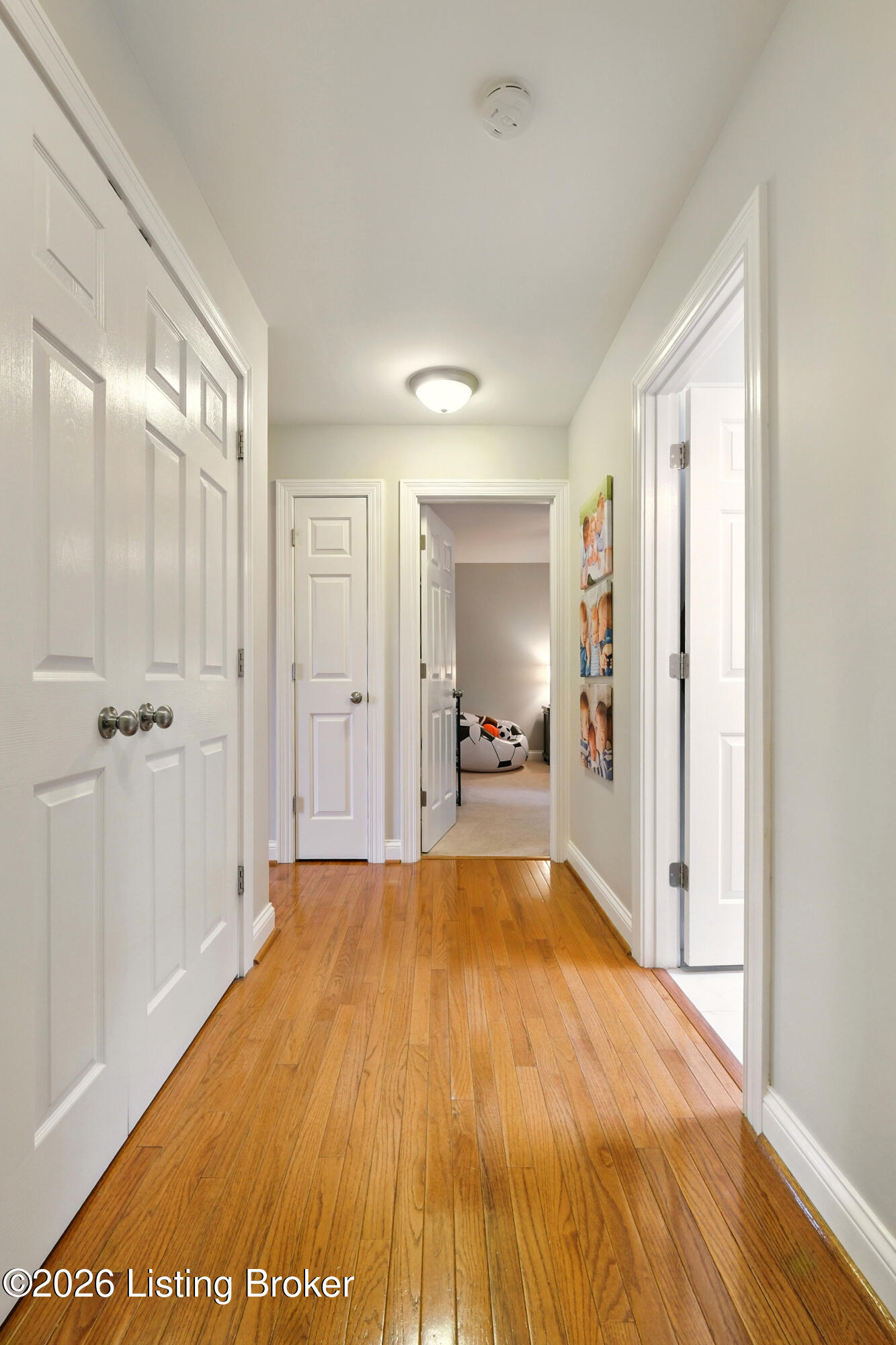 811 Foxfire Dr