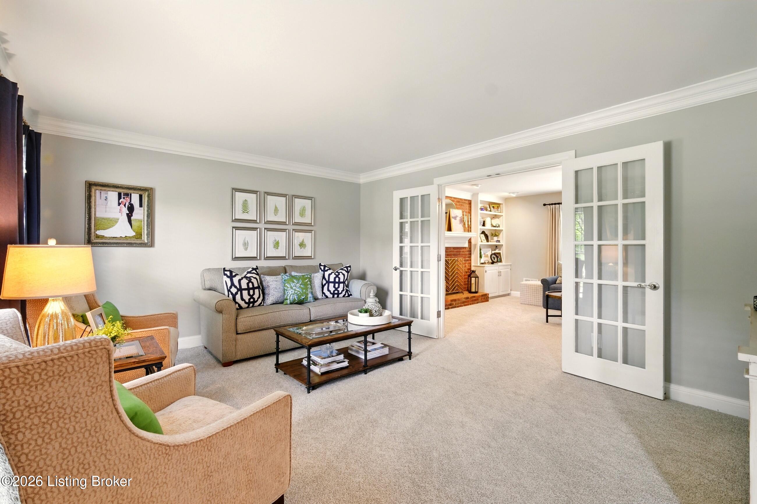 811 Foxfire Dr