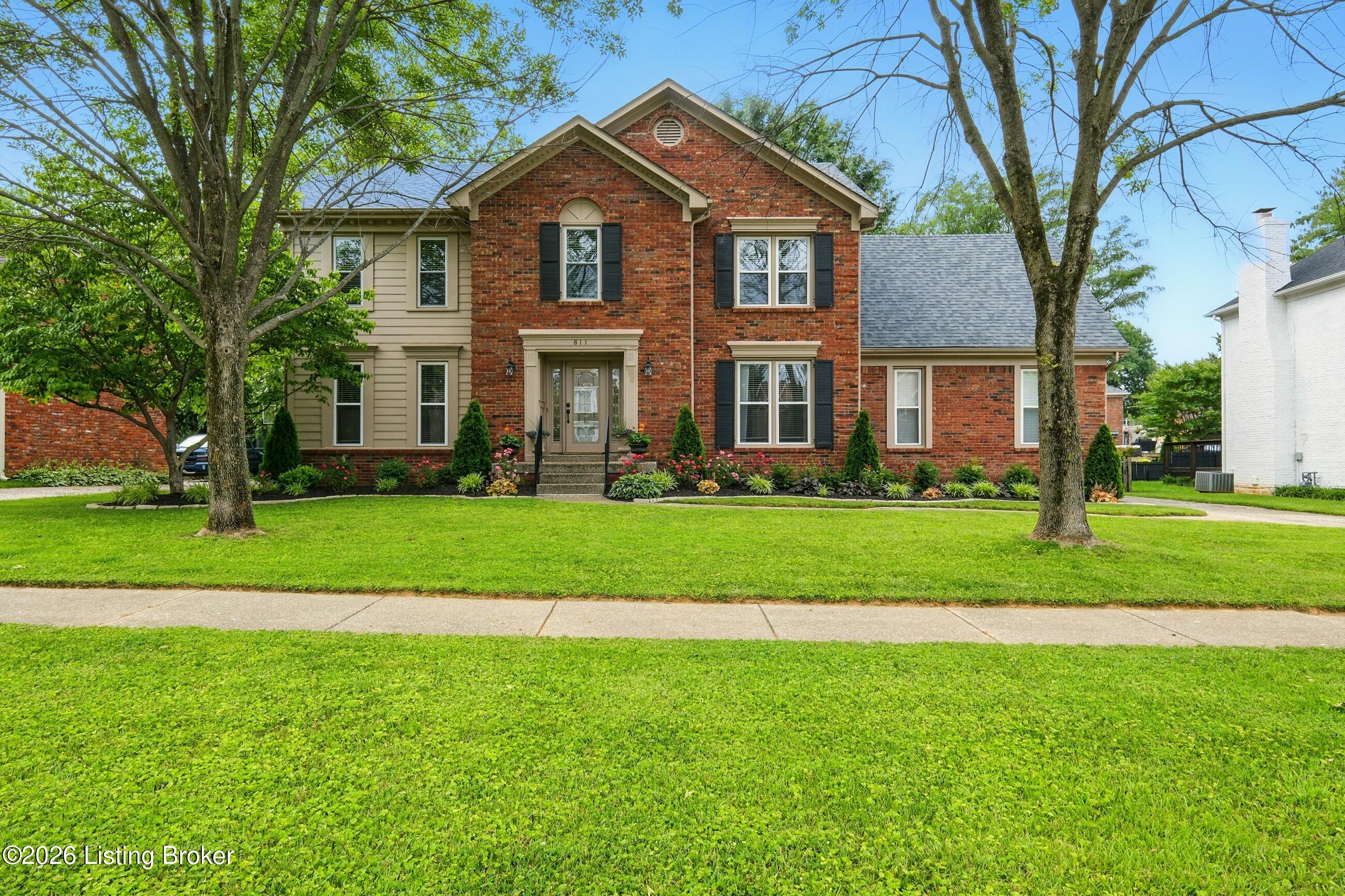 811 Foxfire Dr