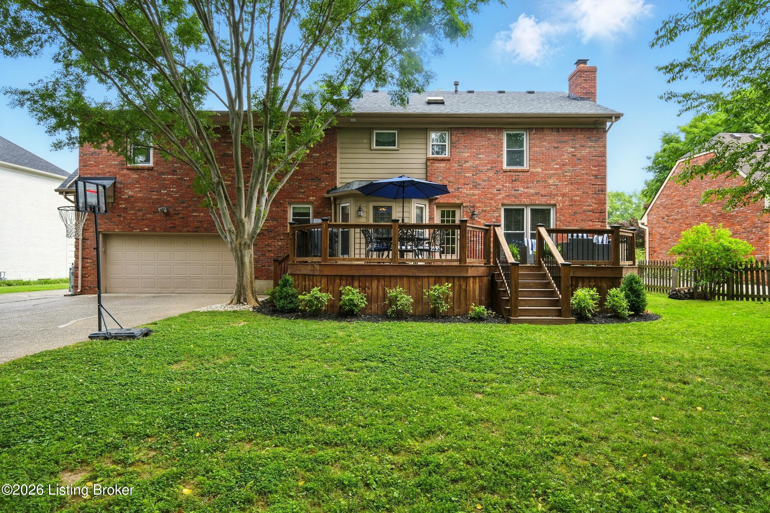 811 Foxfire Dr