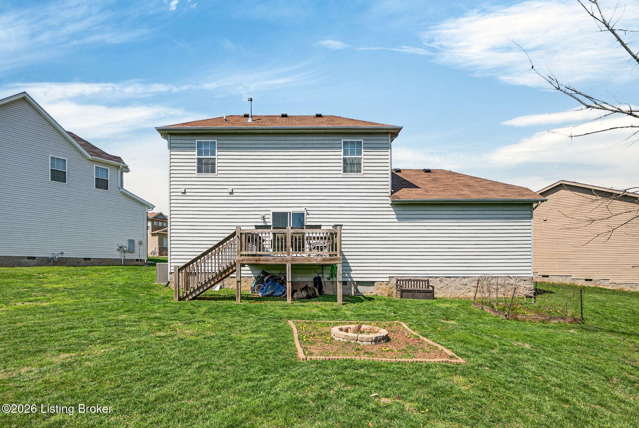 137 Spring Leaf Ct