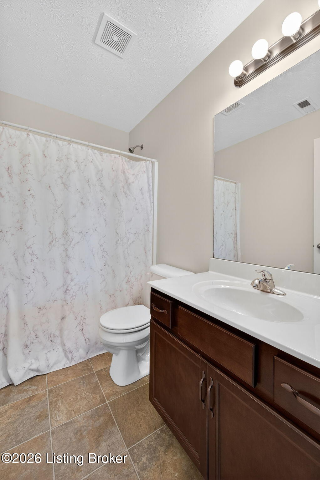 137 Spring Leaf Ct