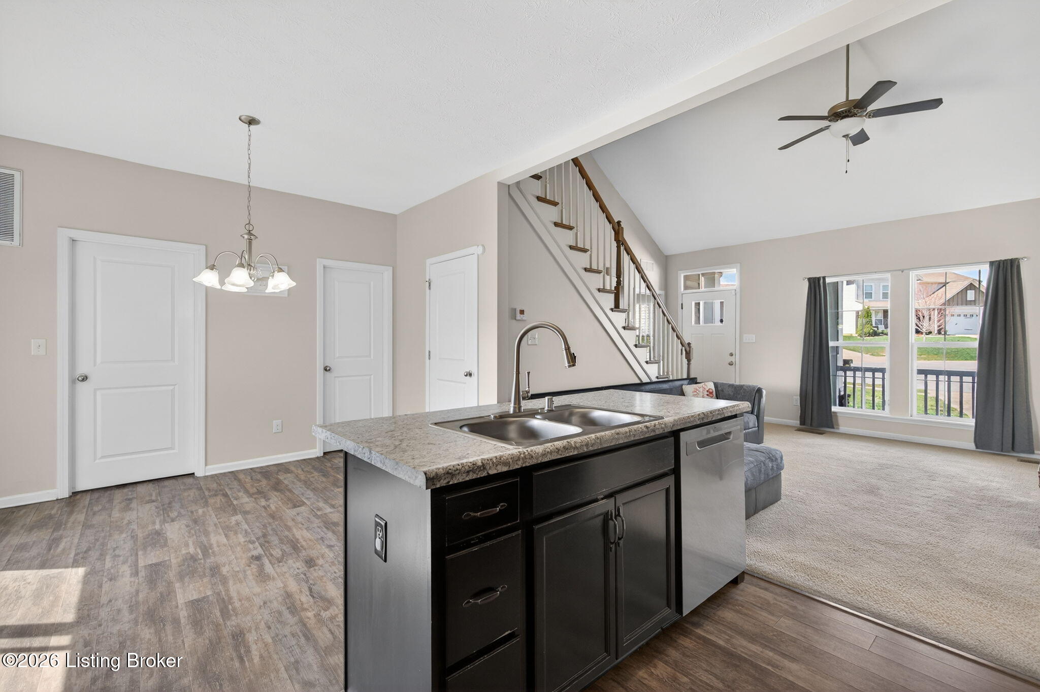137 Spring Leaf Ct