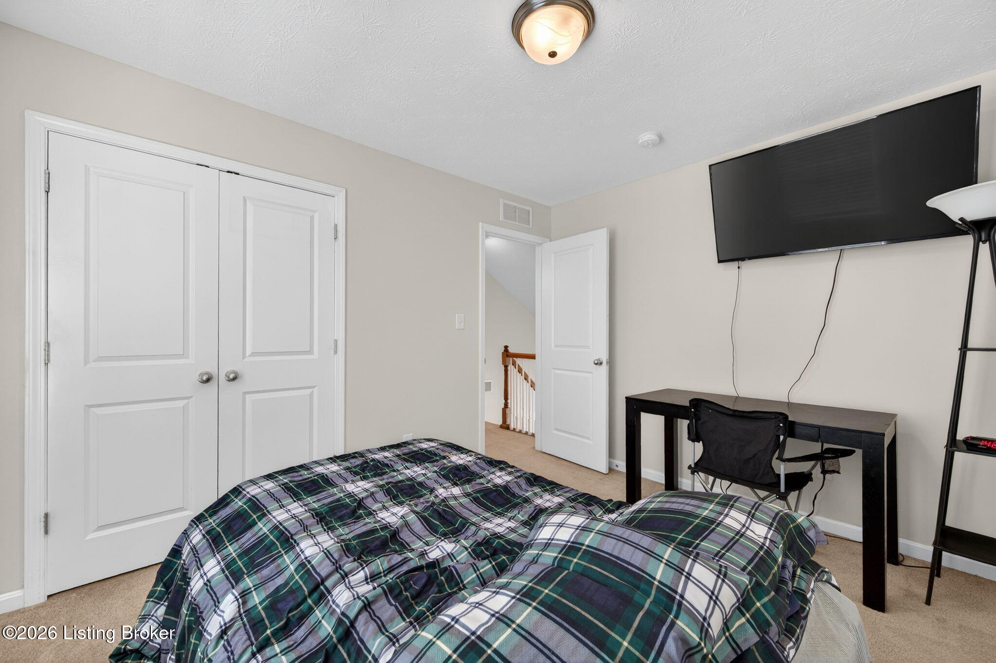 137 Spring Leaf Ct