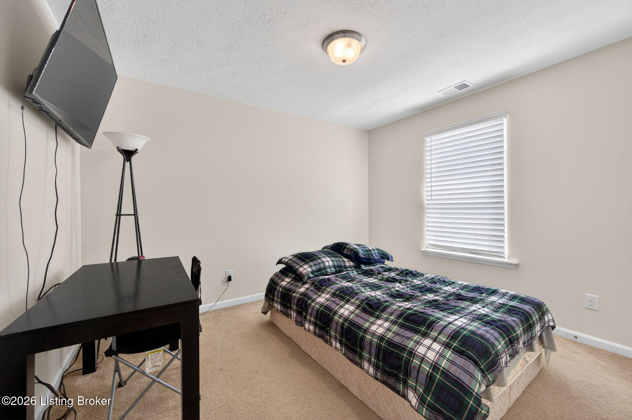 137 Spring Leaf Ct