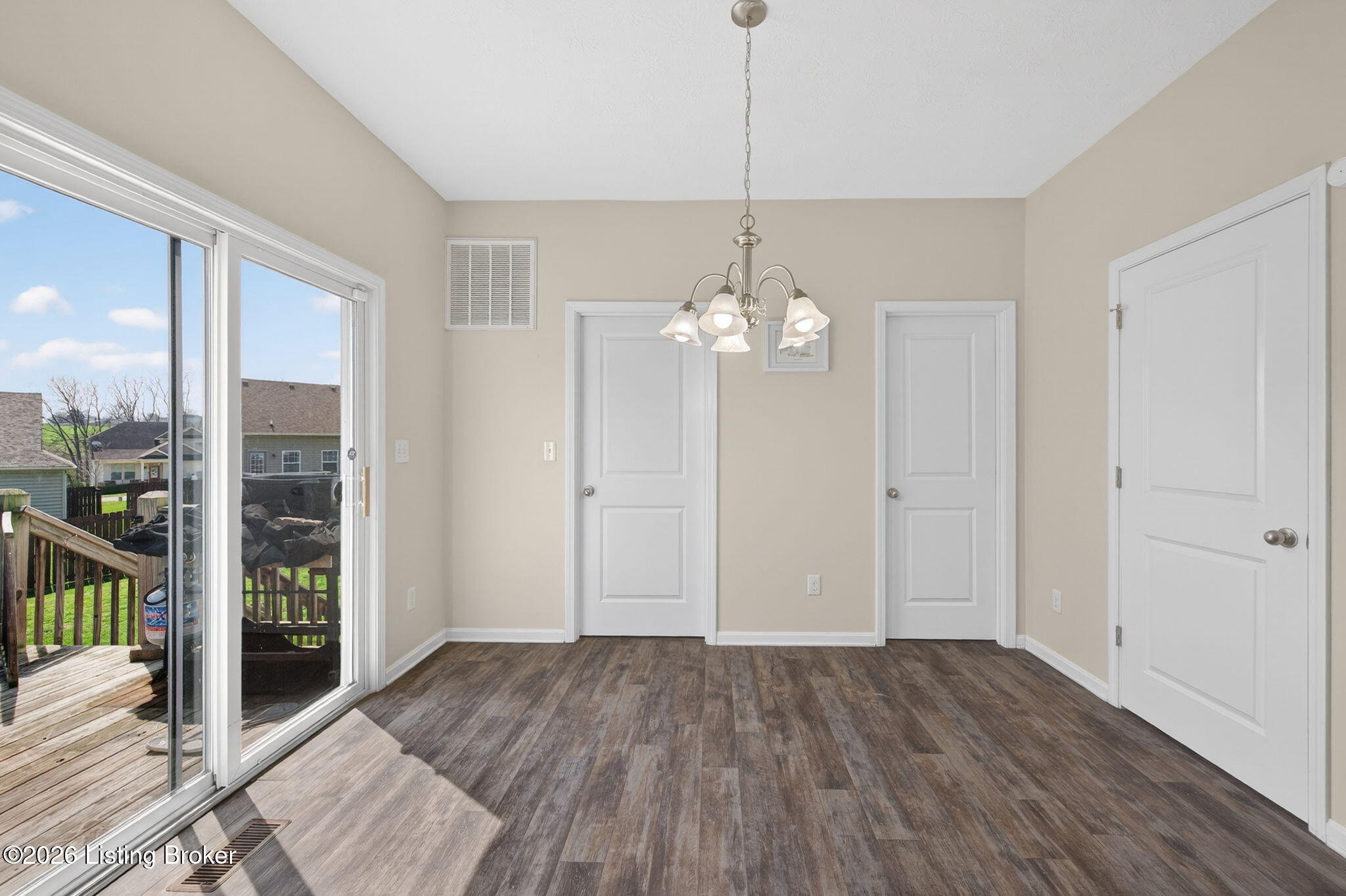 137 Spring Leaf Ct