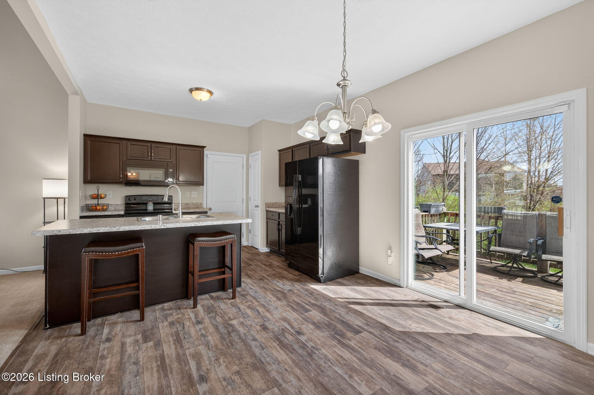 137 Spring Leaf Ct