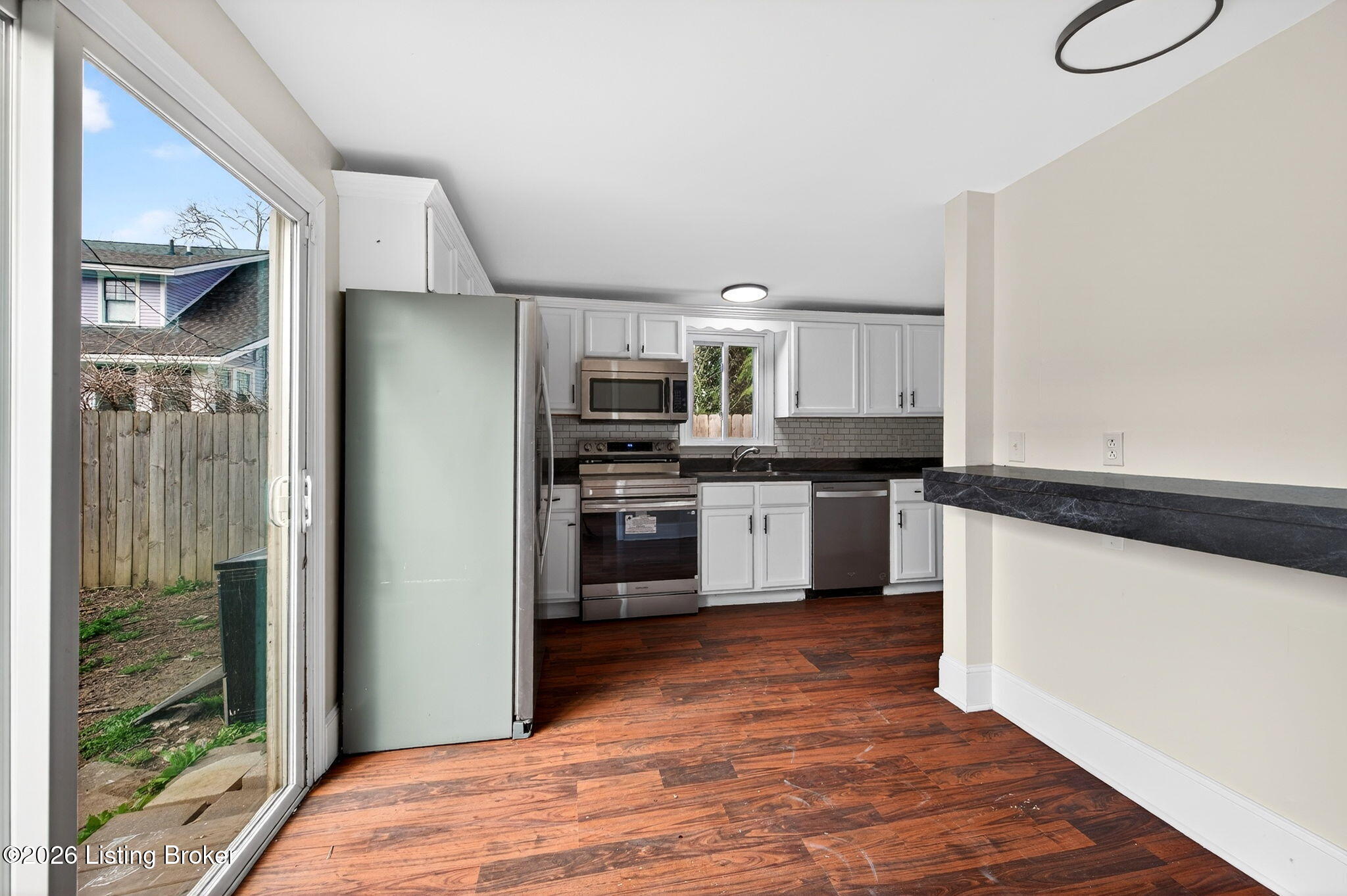 308 Steele St