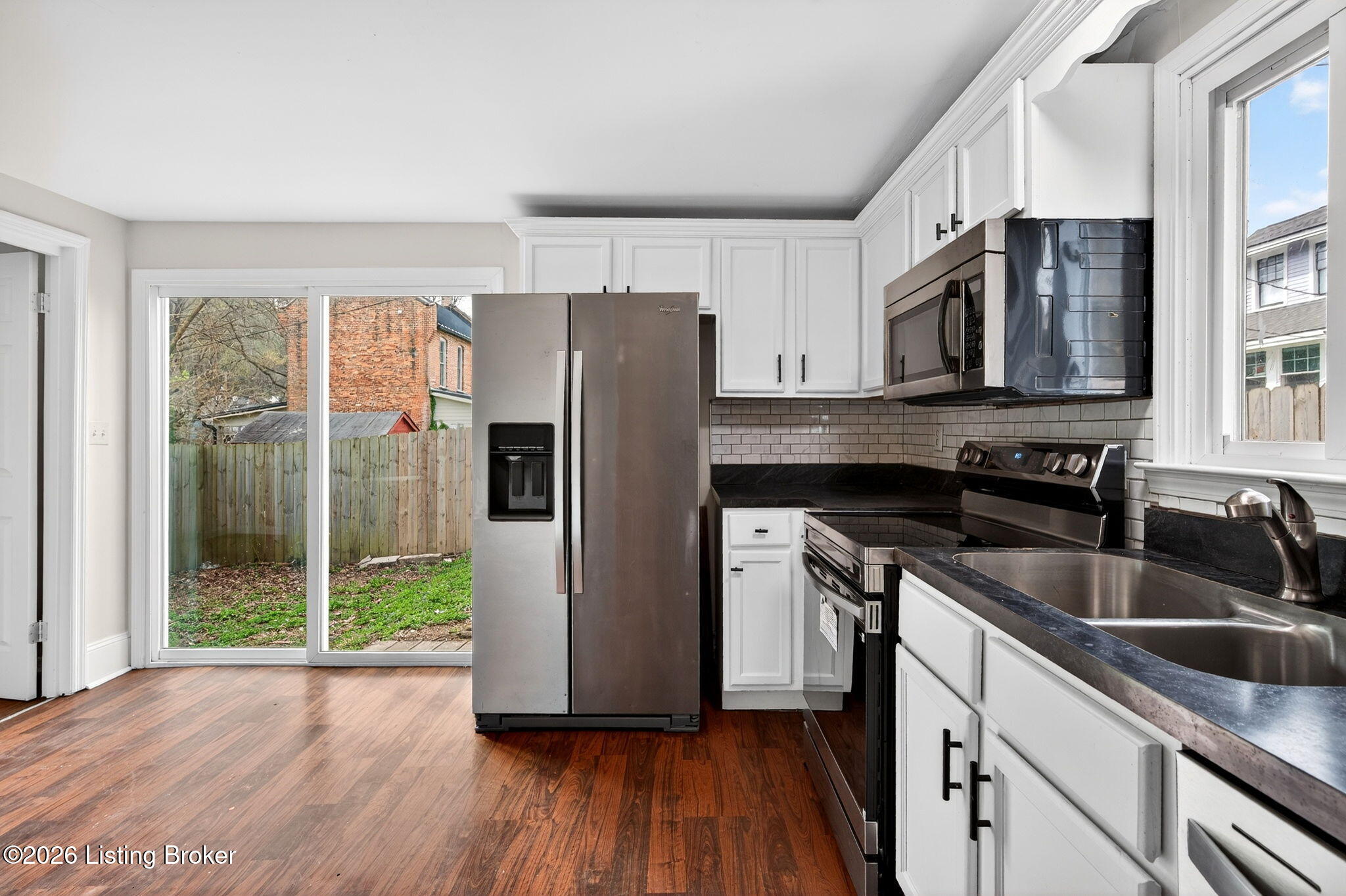 308 Steele St