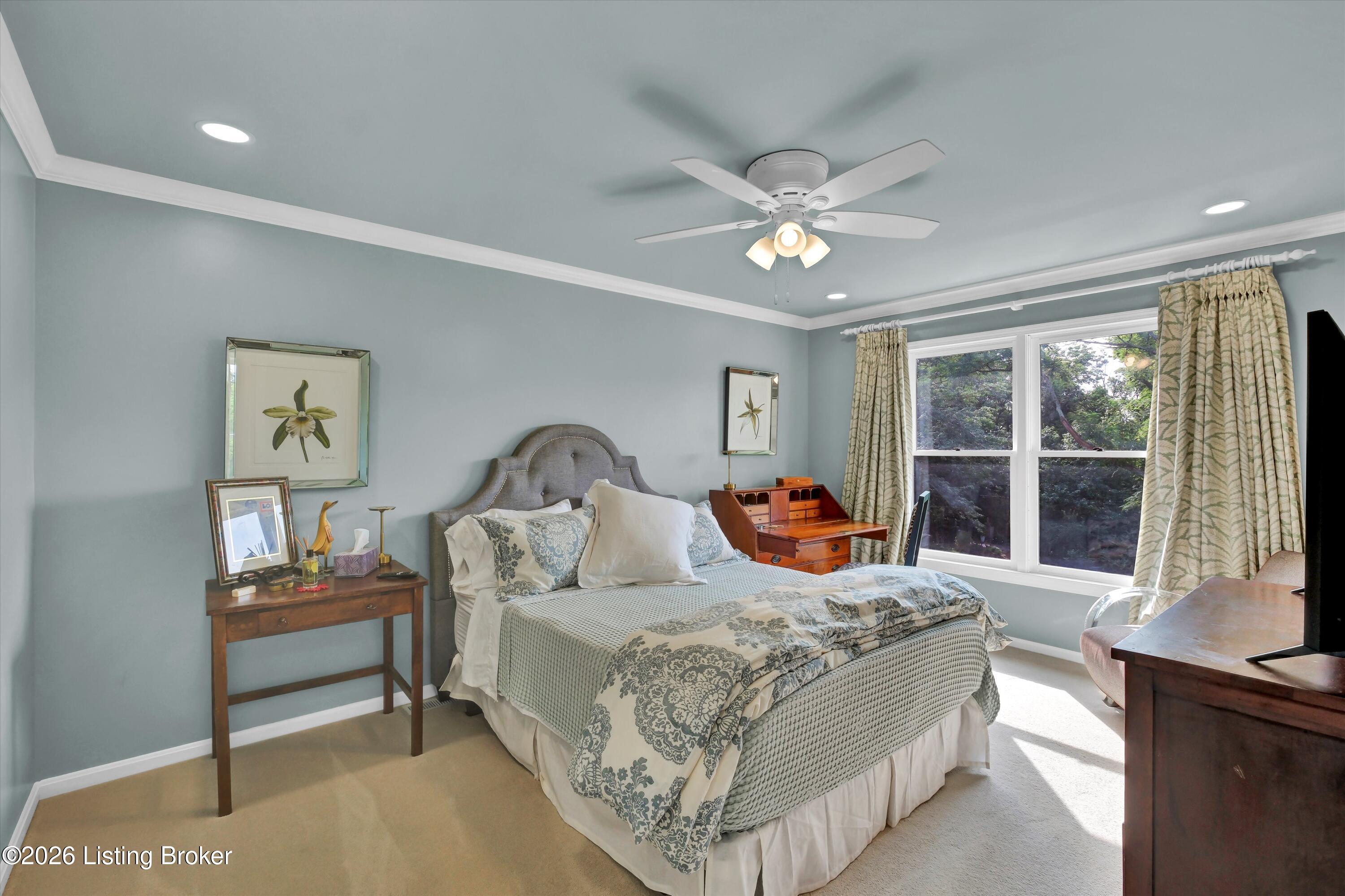 1104 Chamberlain Hill Rd