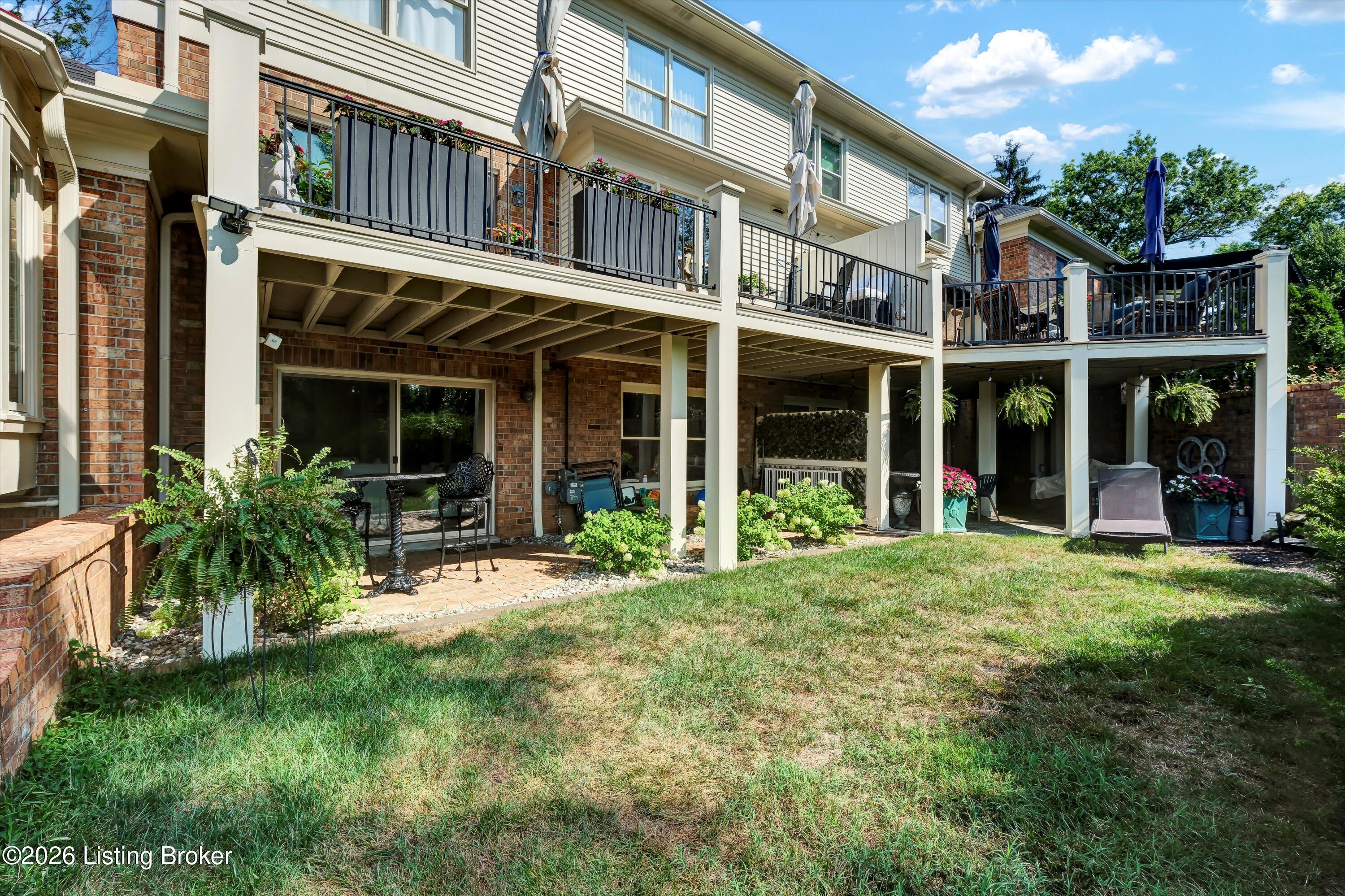 1104 Chamberlain Hill Rd