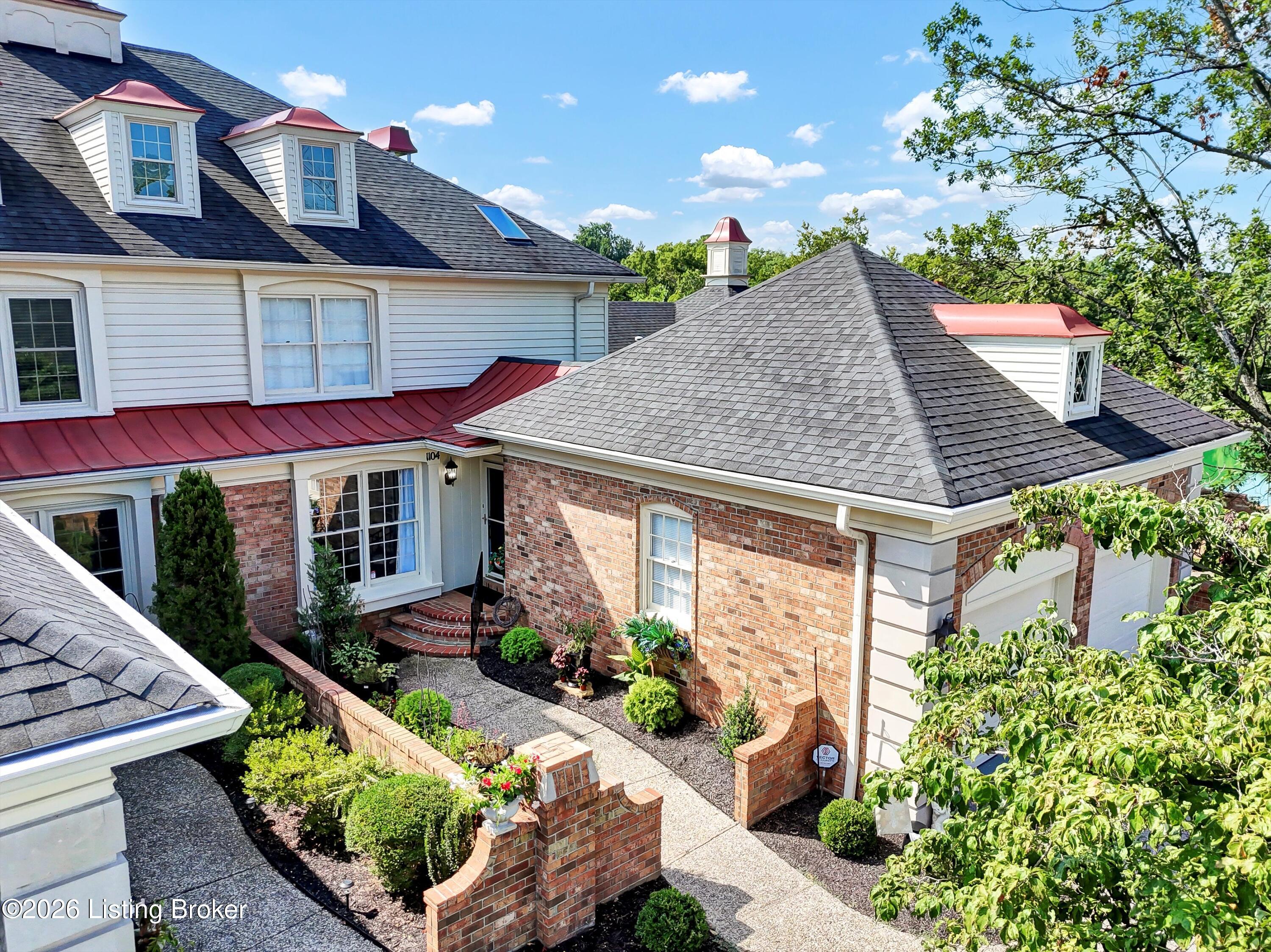 1104 Chamberlain Hill Rd