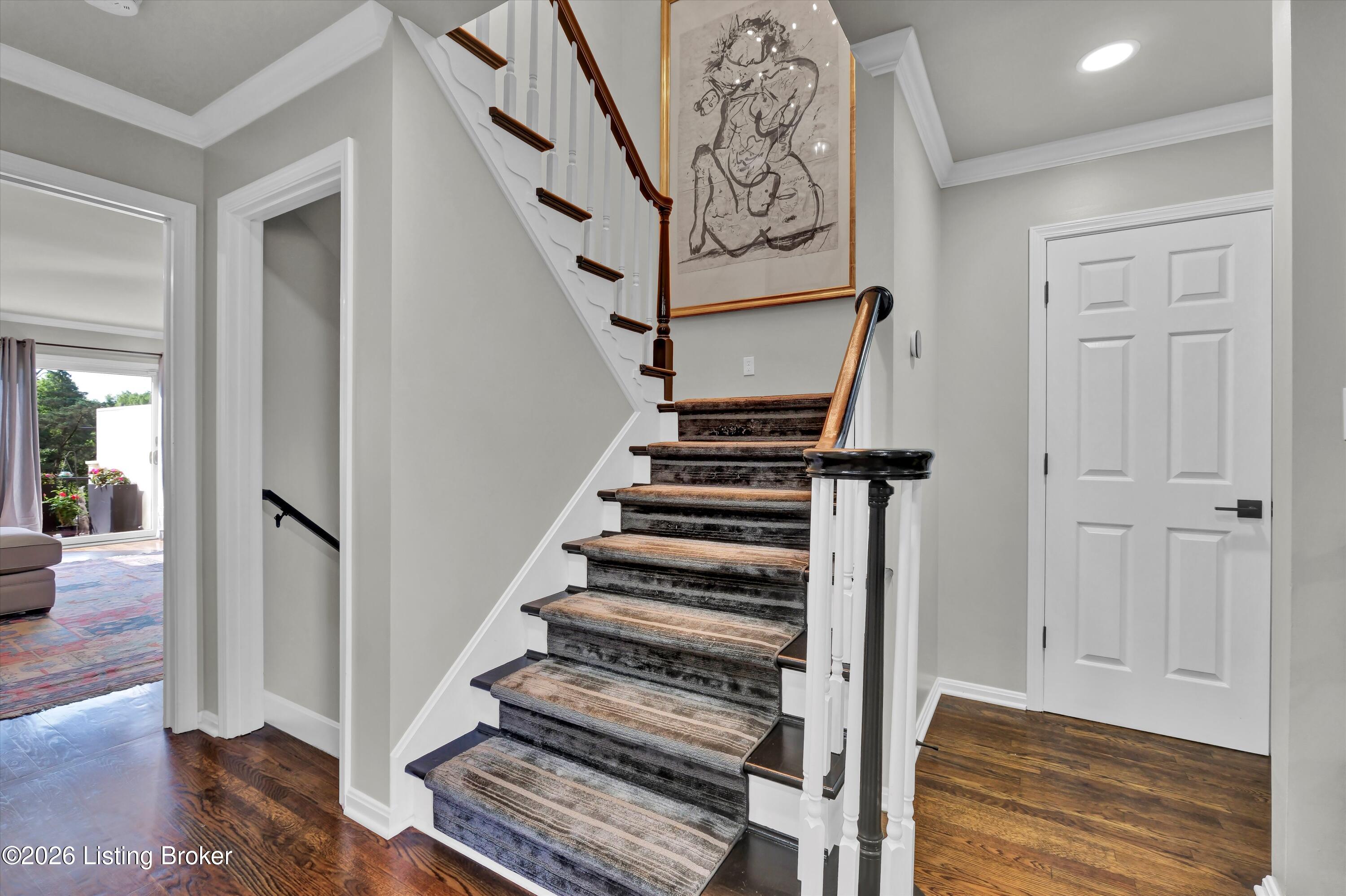 1104 Chamberlain Hill Rd