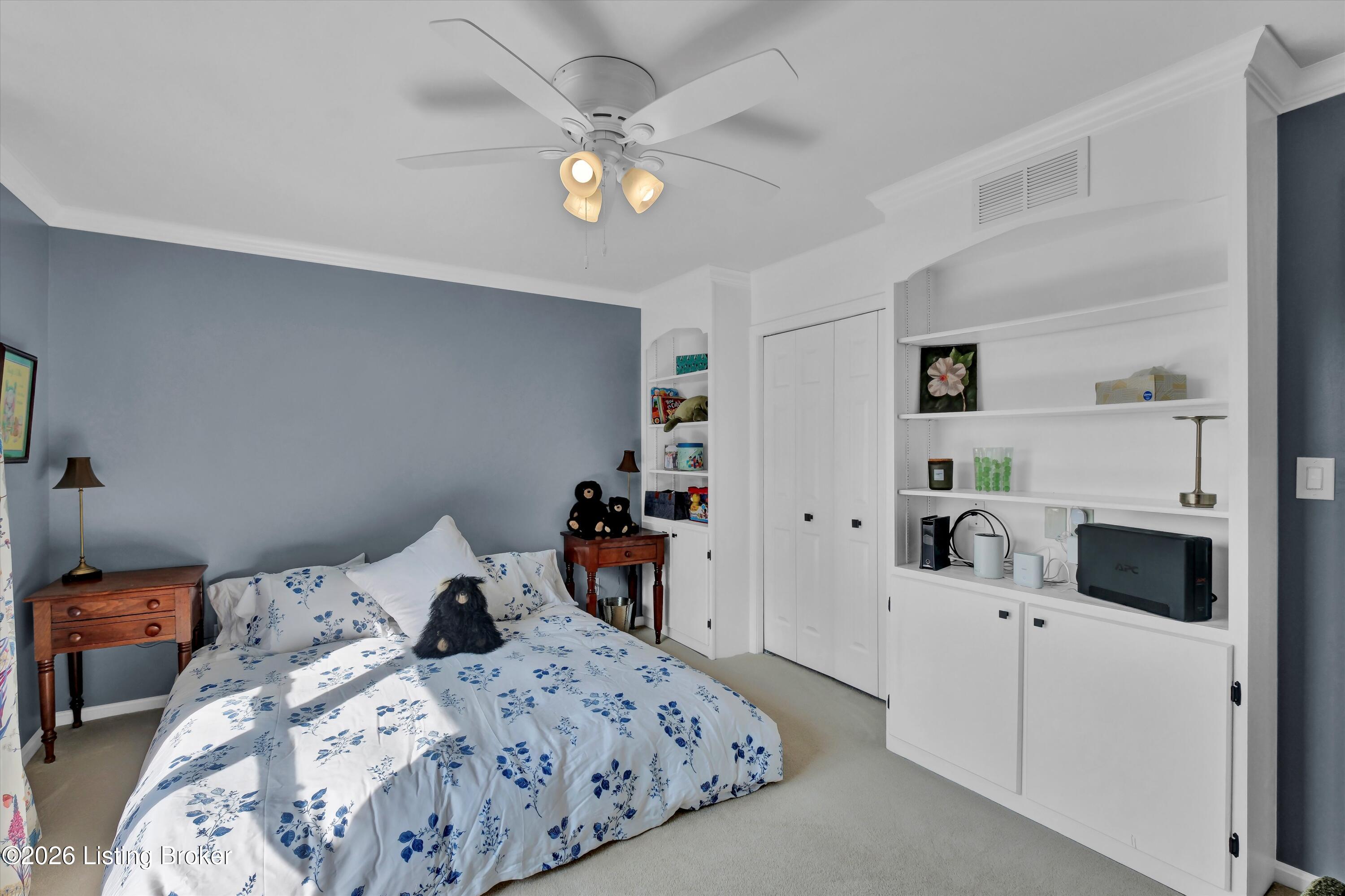 1104 Chamberlain Hill Rd