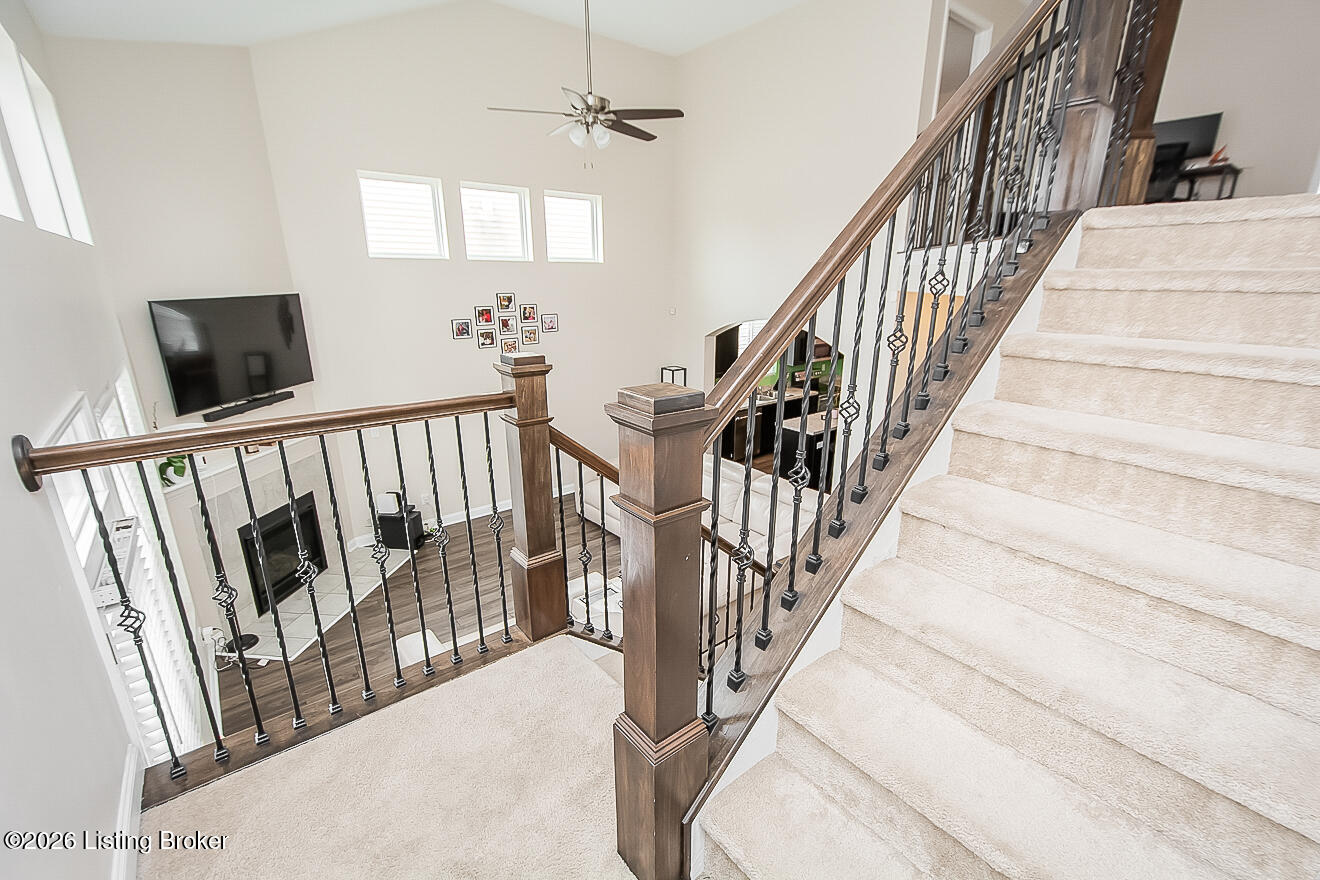 9921 Creek View Estates Dr