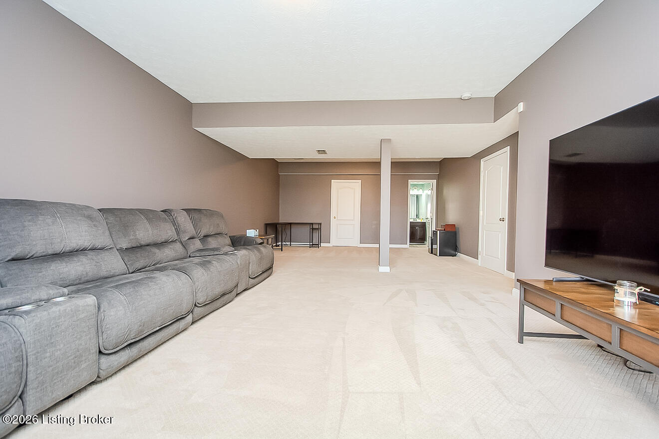 9921 Creek View Estates Dr