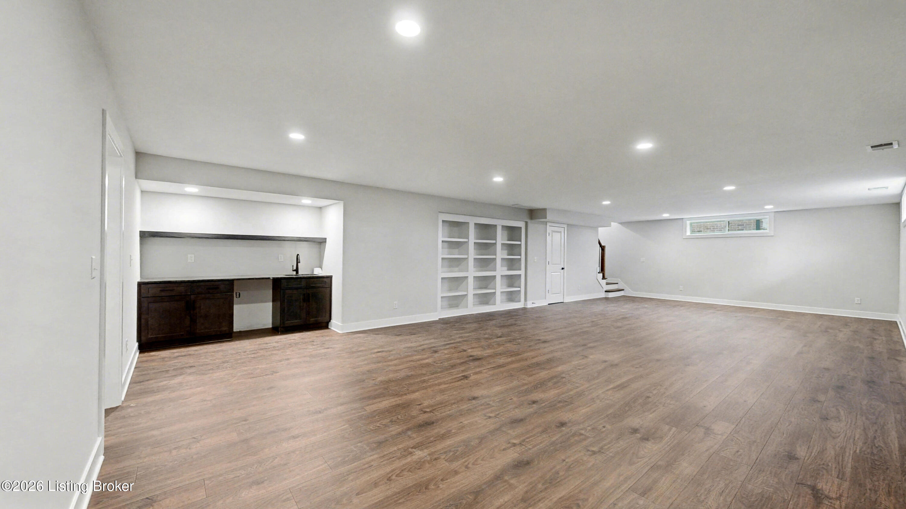 10400 Martinside Dr