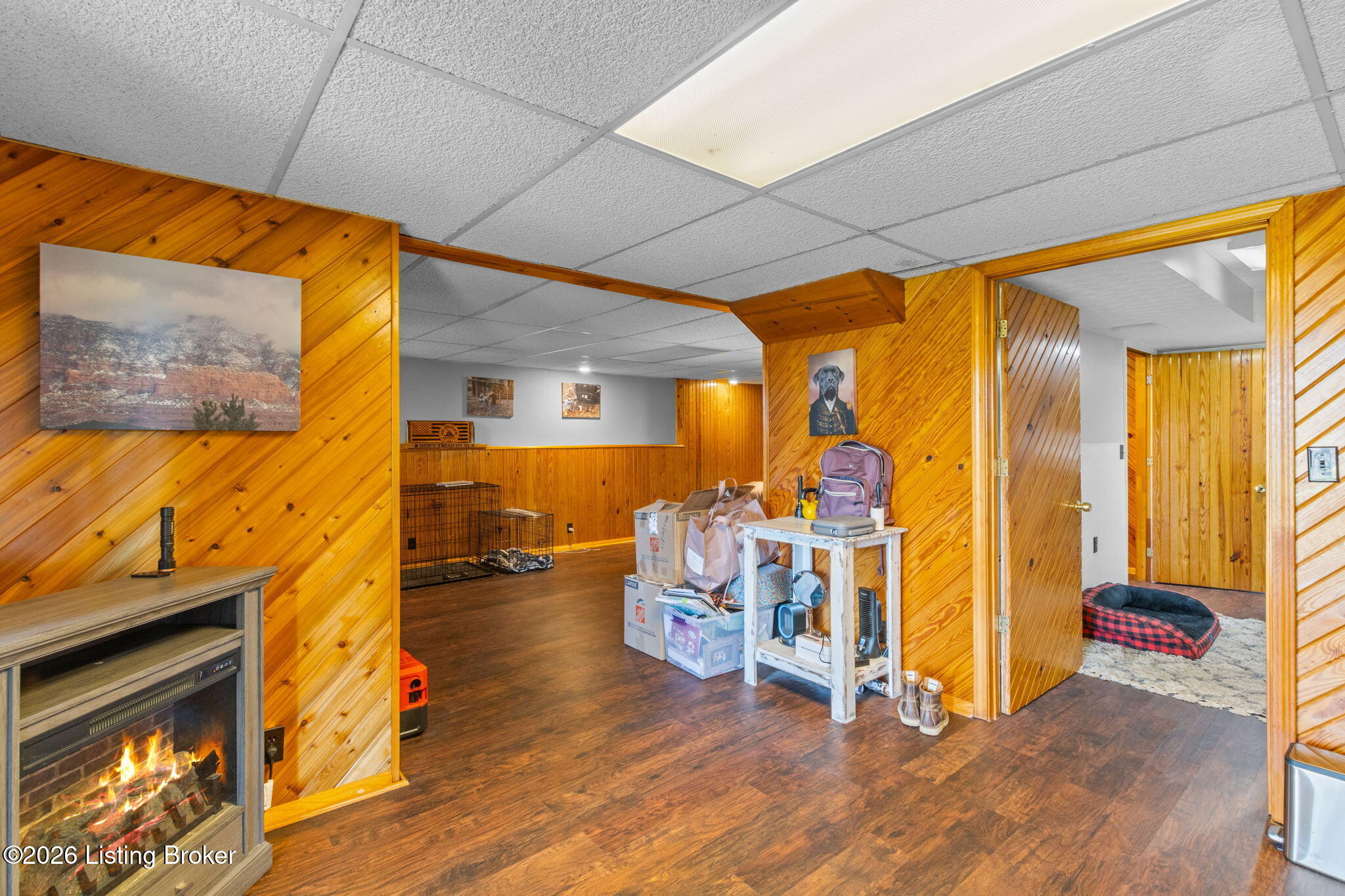 96 Lisa Dr