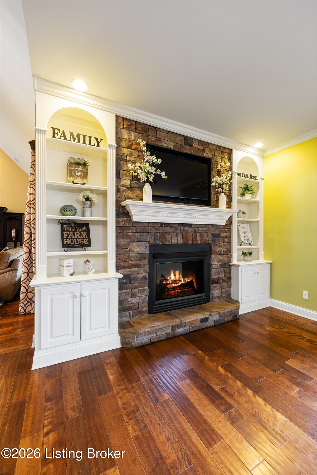 1408 Aaron Creek Dr
