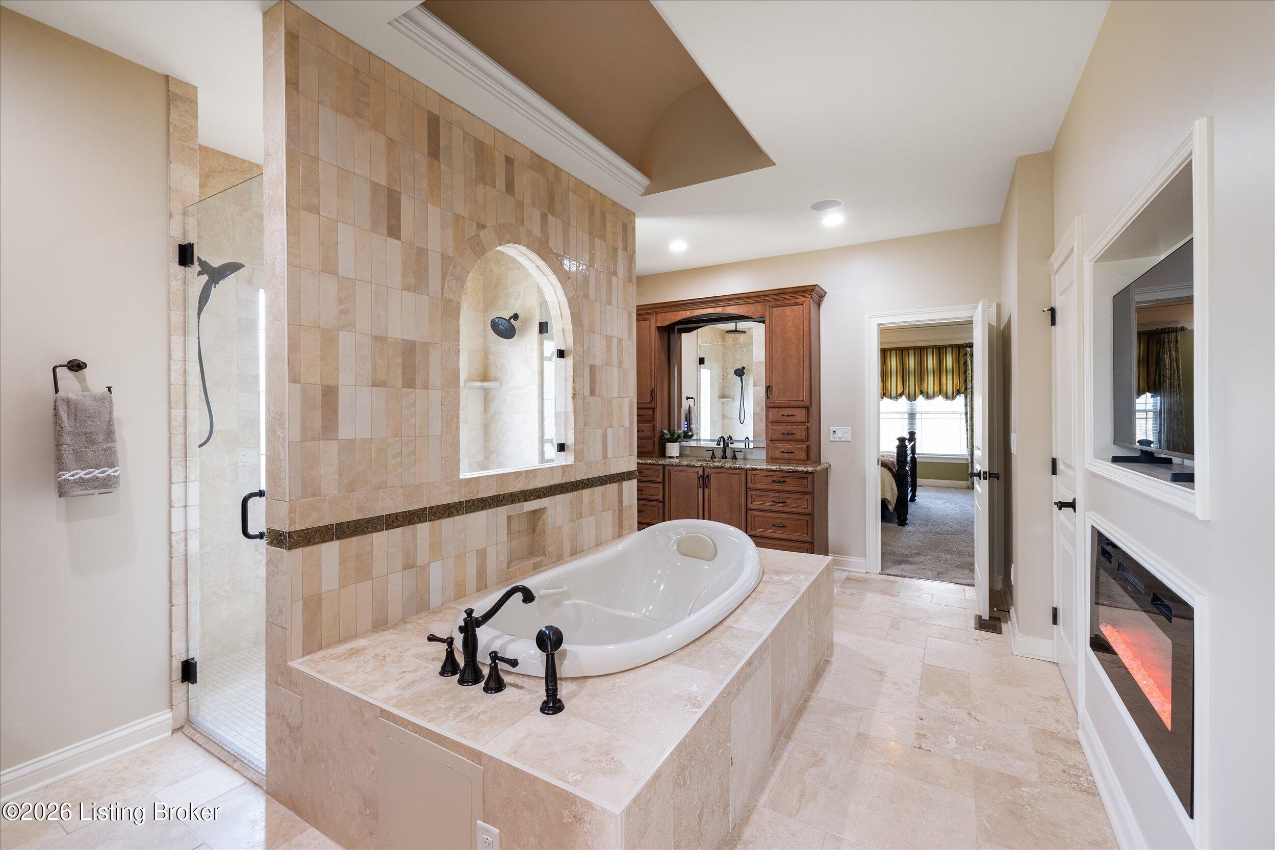 1408 Aaron Creek Dr