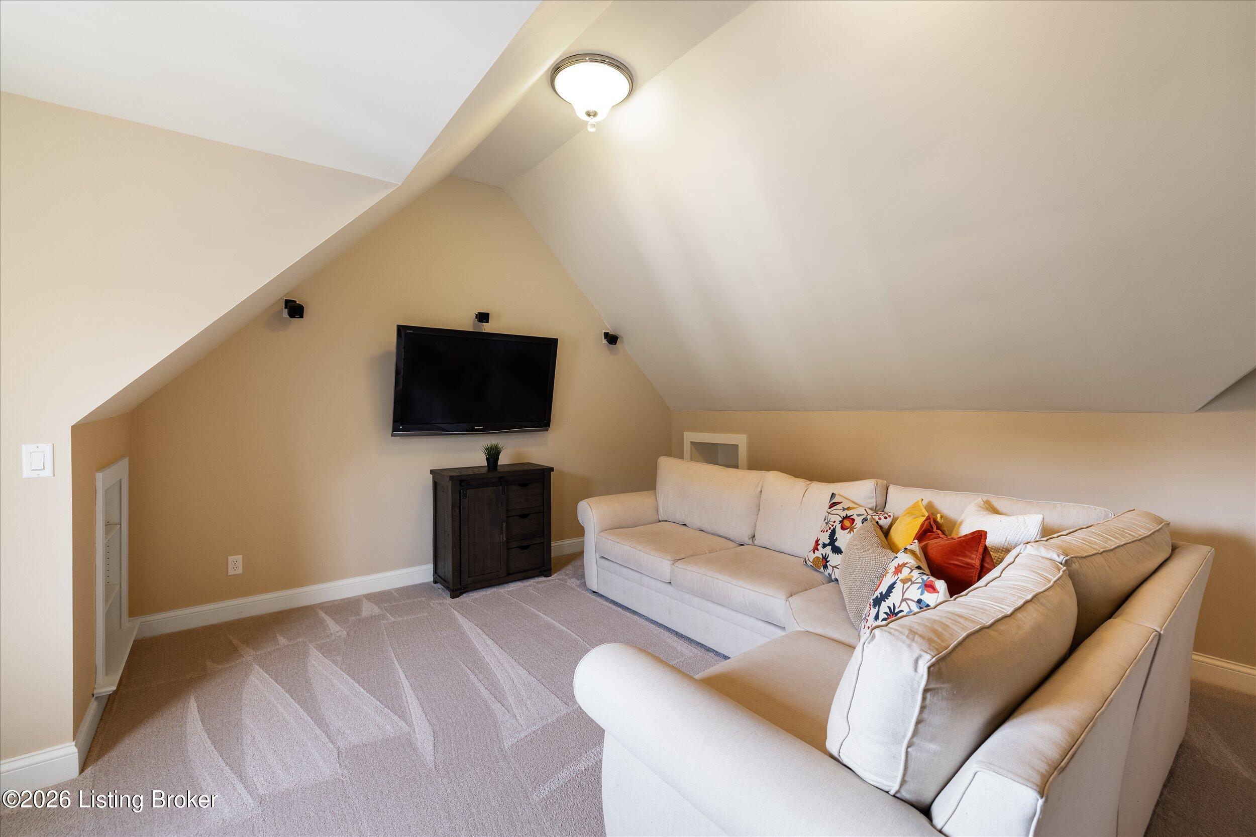 1408 Aaron Creek Dr