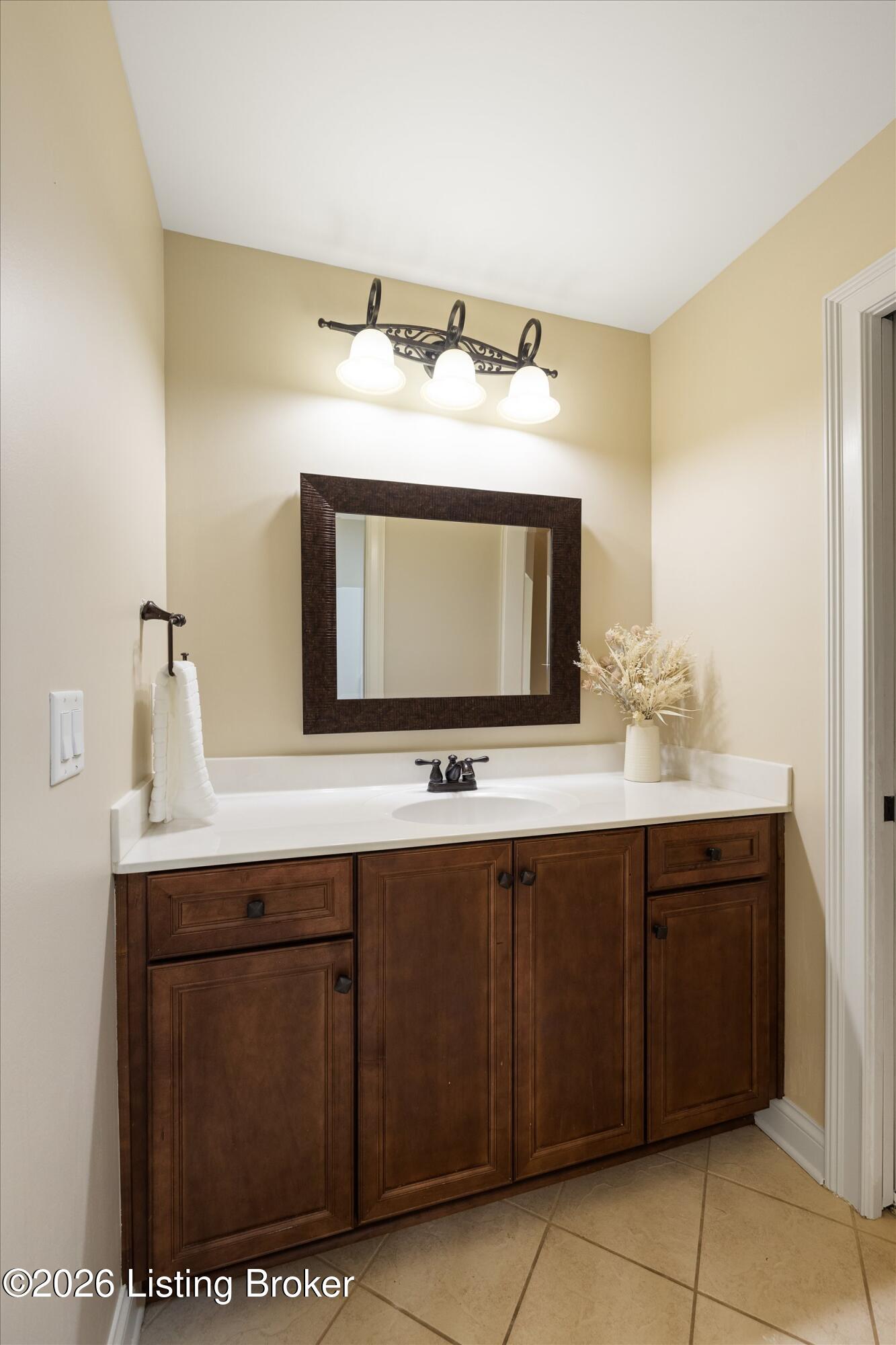 1408 Aaron Creek Dr