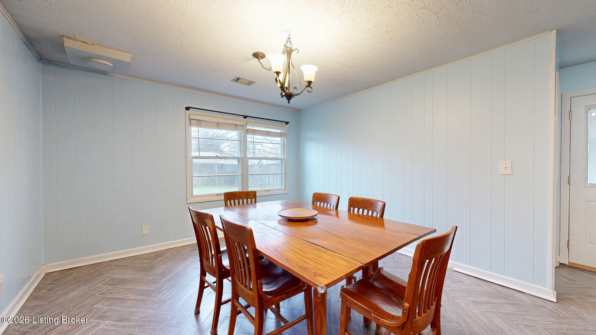 1812 The Meadow Rd