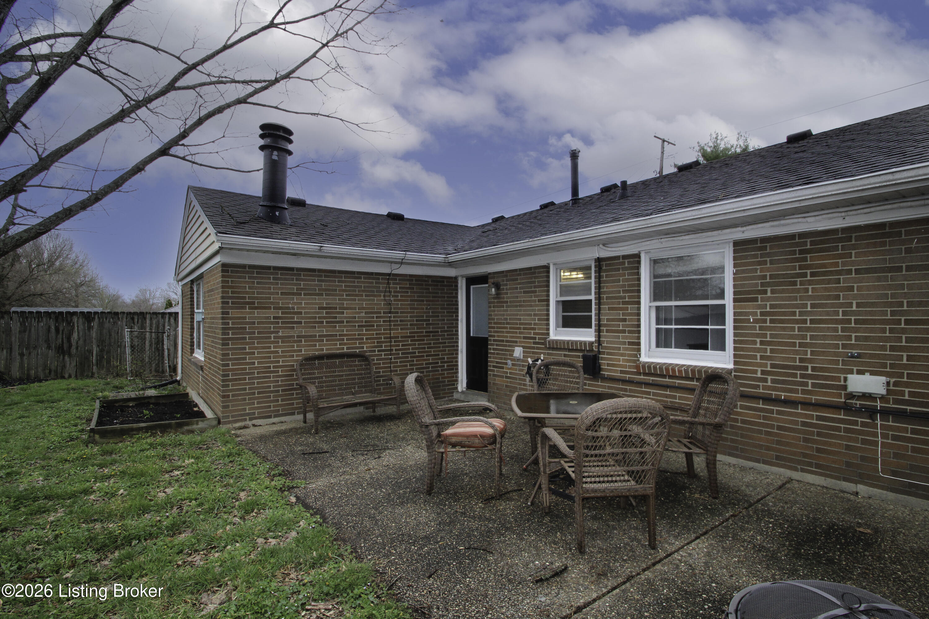 1812 The Meadow Rd