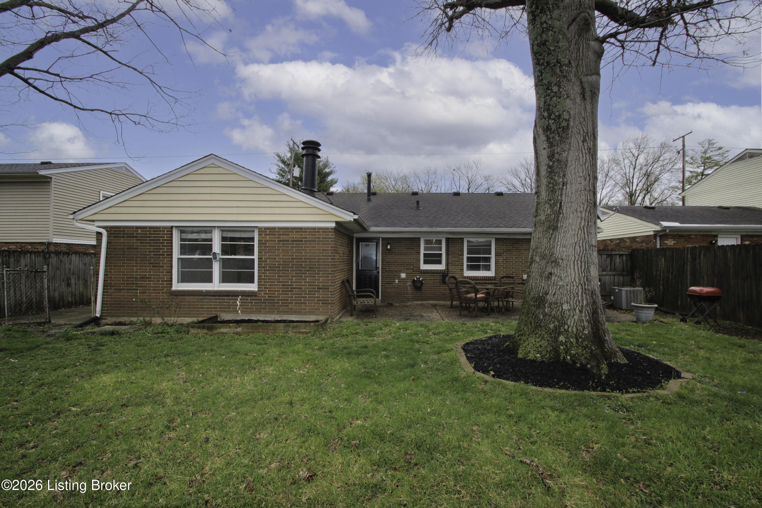 1812 The Meadow Rd