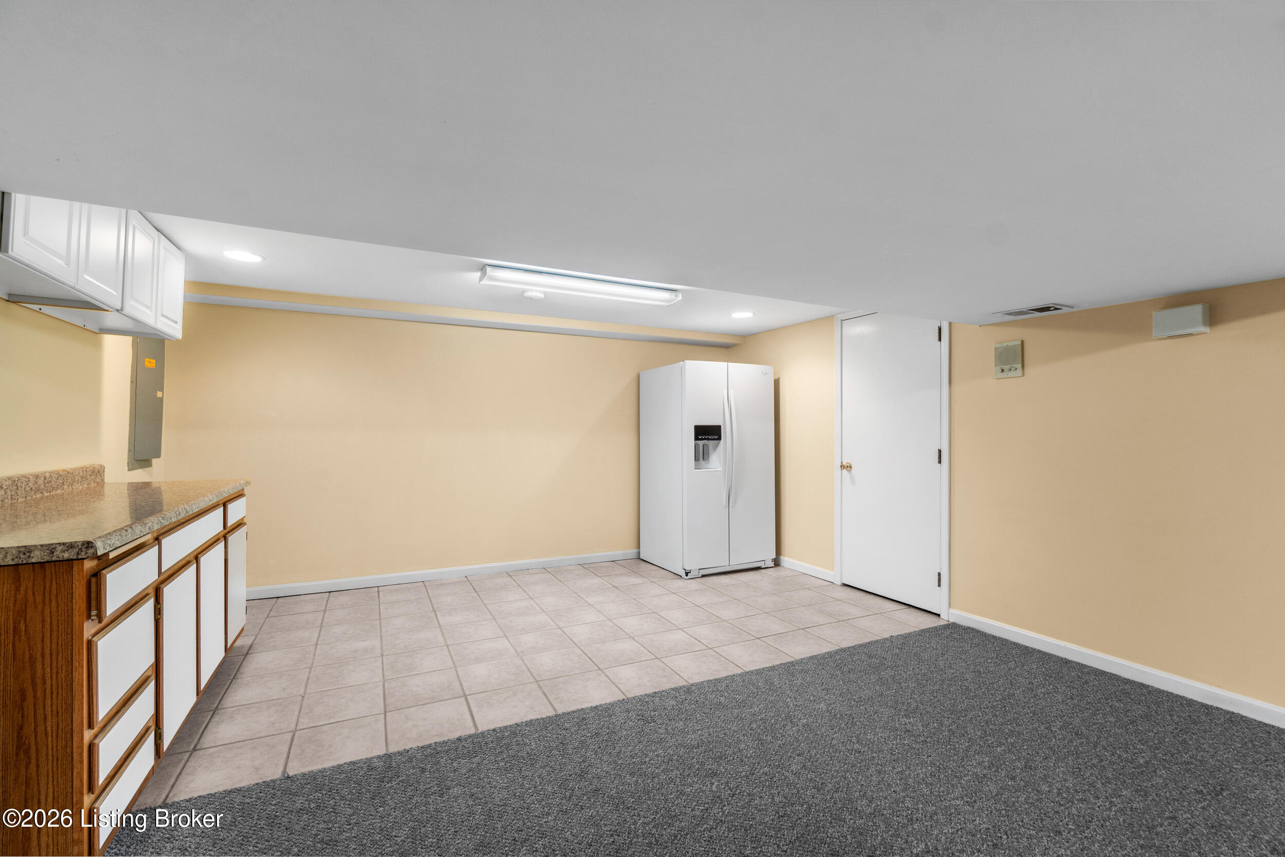 9104 Linn Station Rd