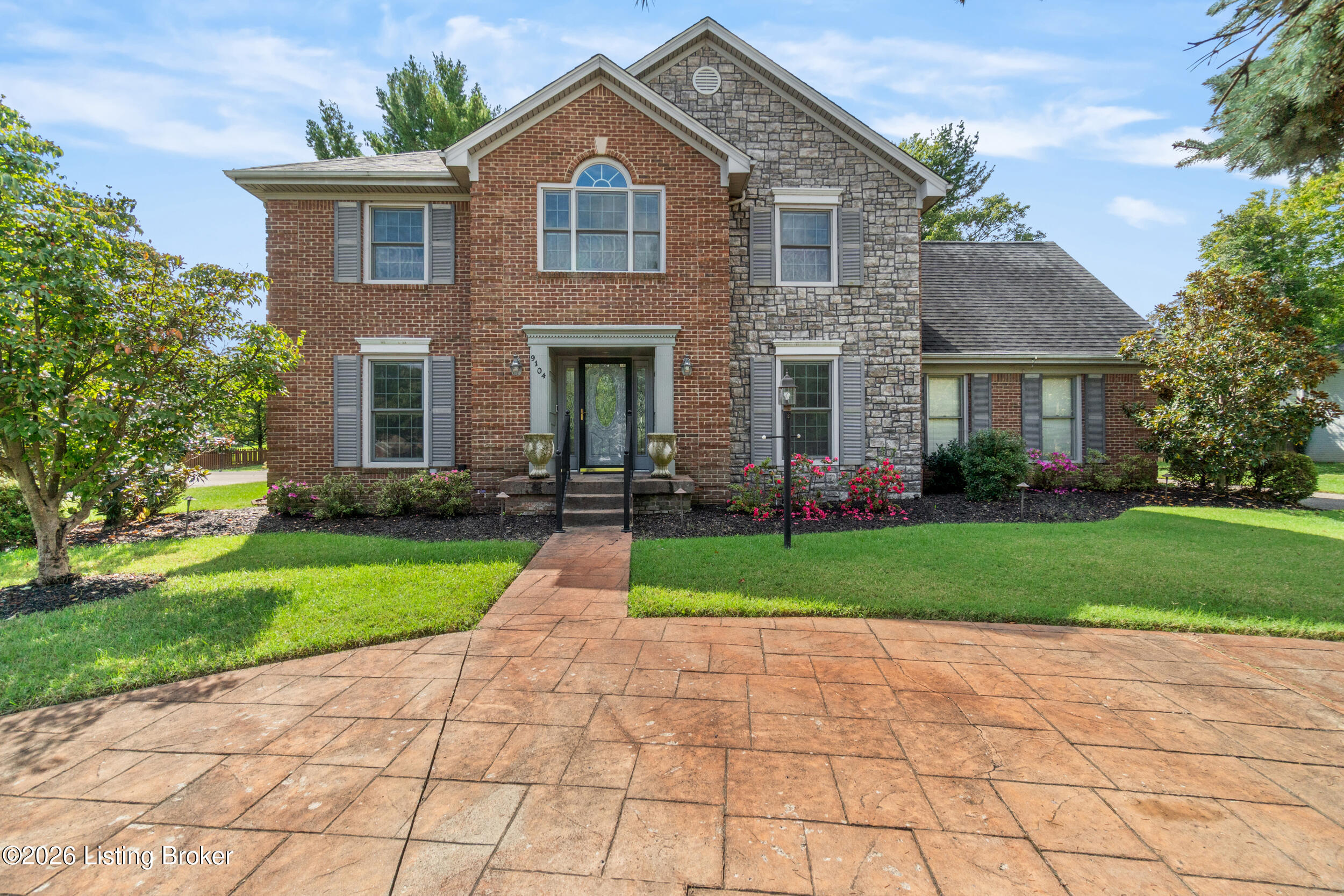 9104 Linn Station Rd