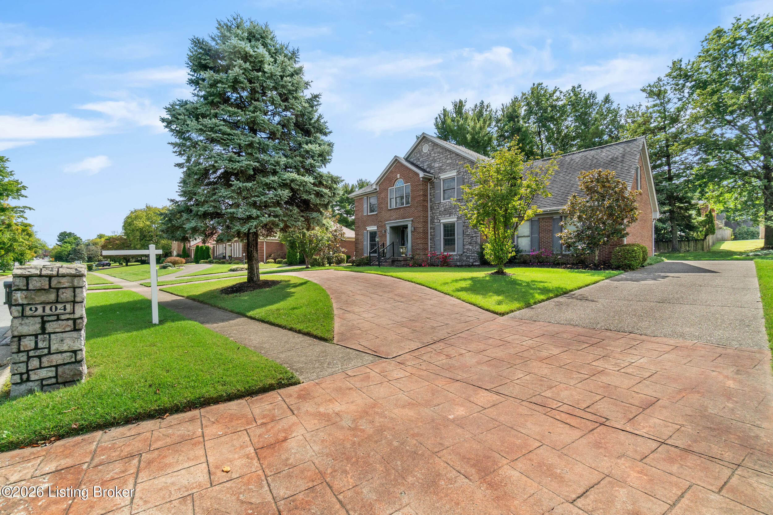 9104 Linn Station Rd