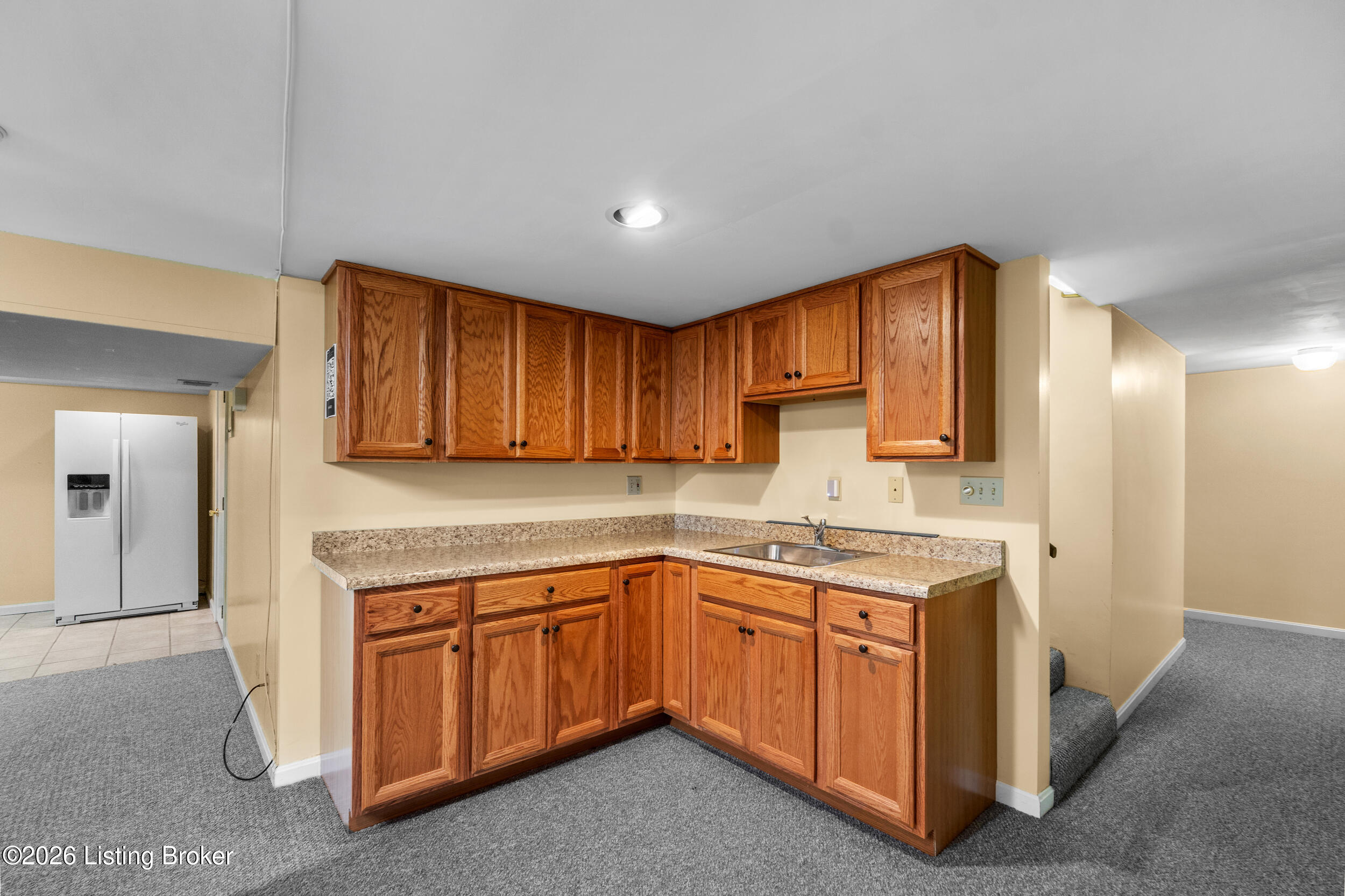 9104 Linn Station Rd