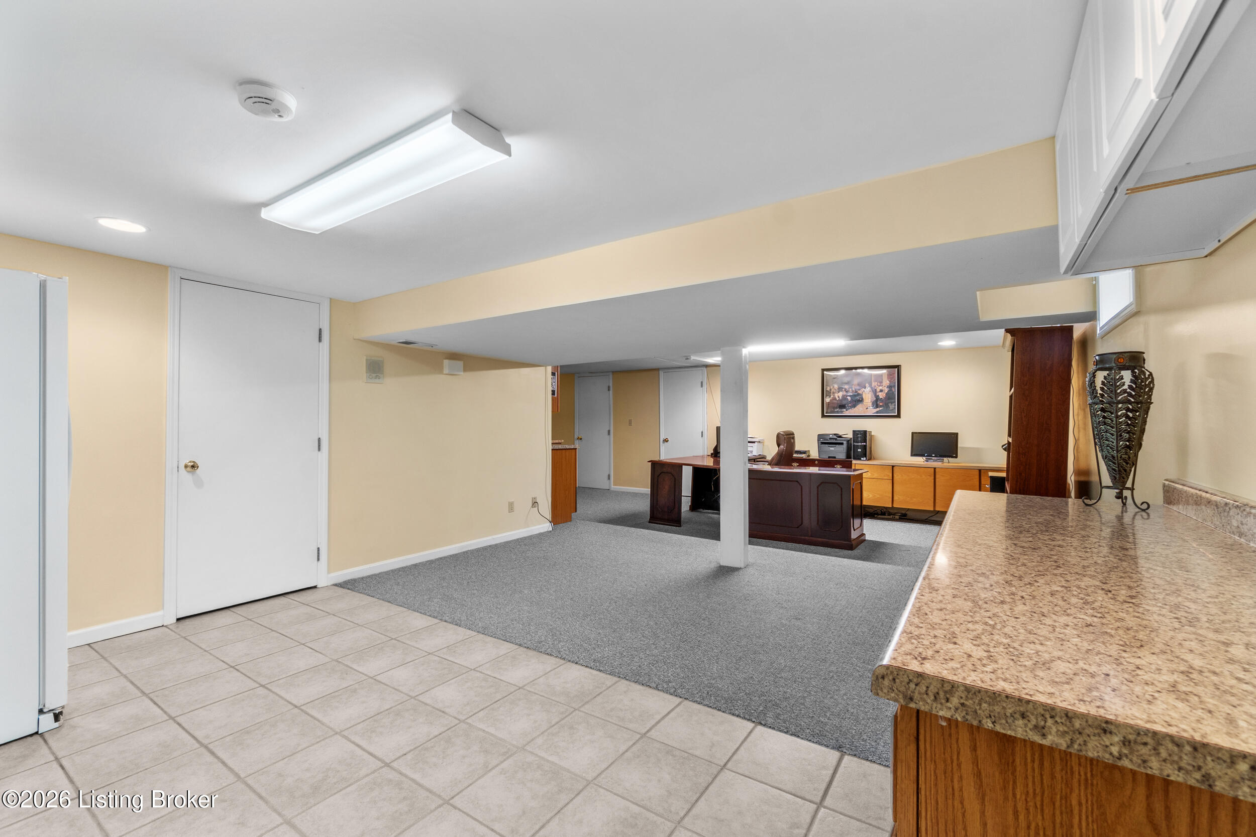 9104 Linn Station Rd