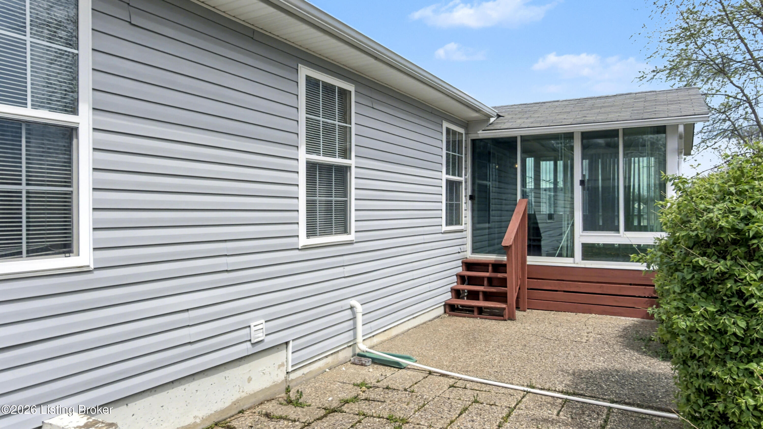 1218 Cedar Springs Pkwy