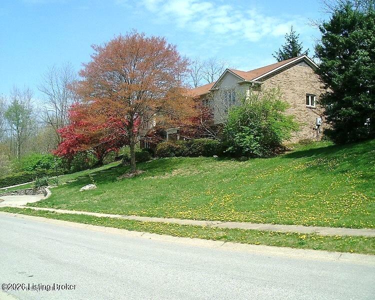 2311 Fallsview Rd
