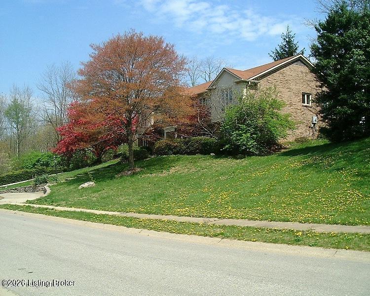 2311 Fallsview Rd