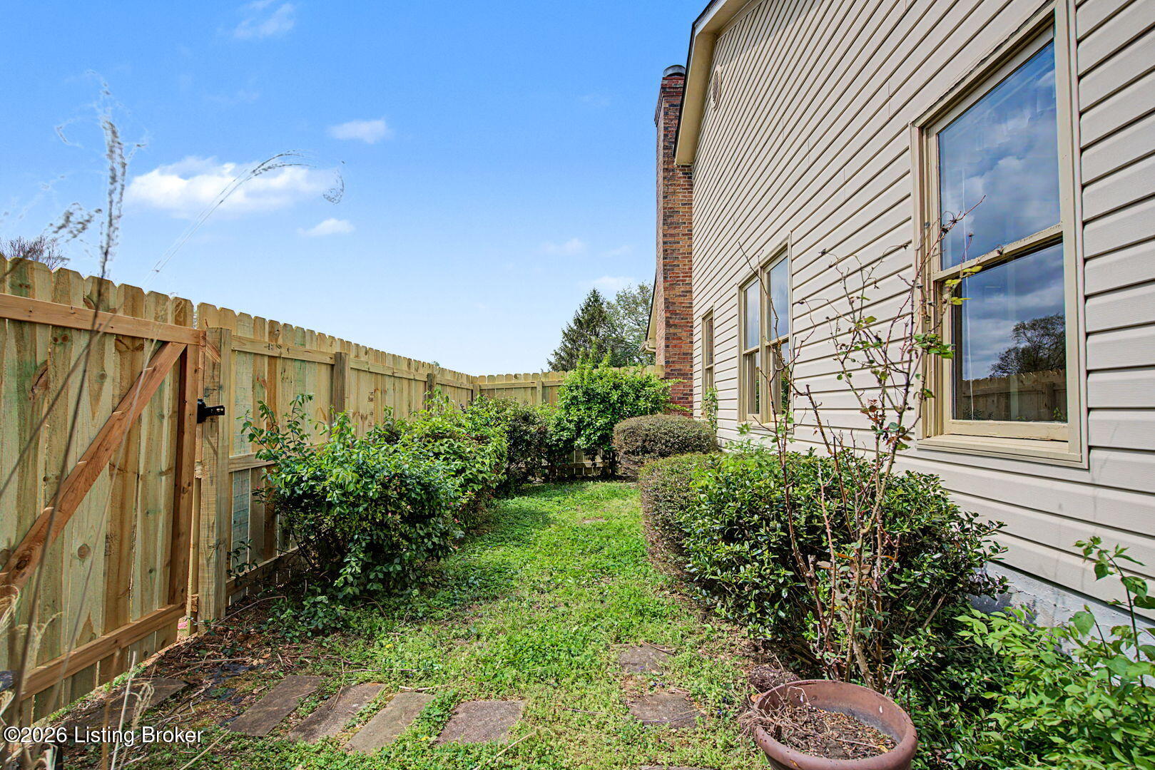 3207 Dewdrop Ct