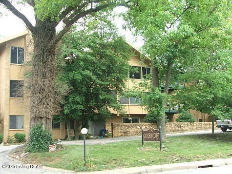 2505 Brownsboro Rd B5