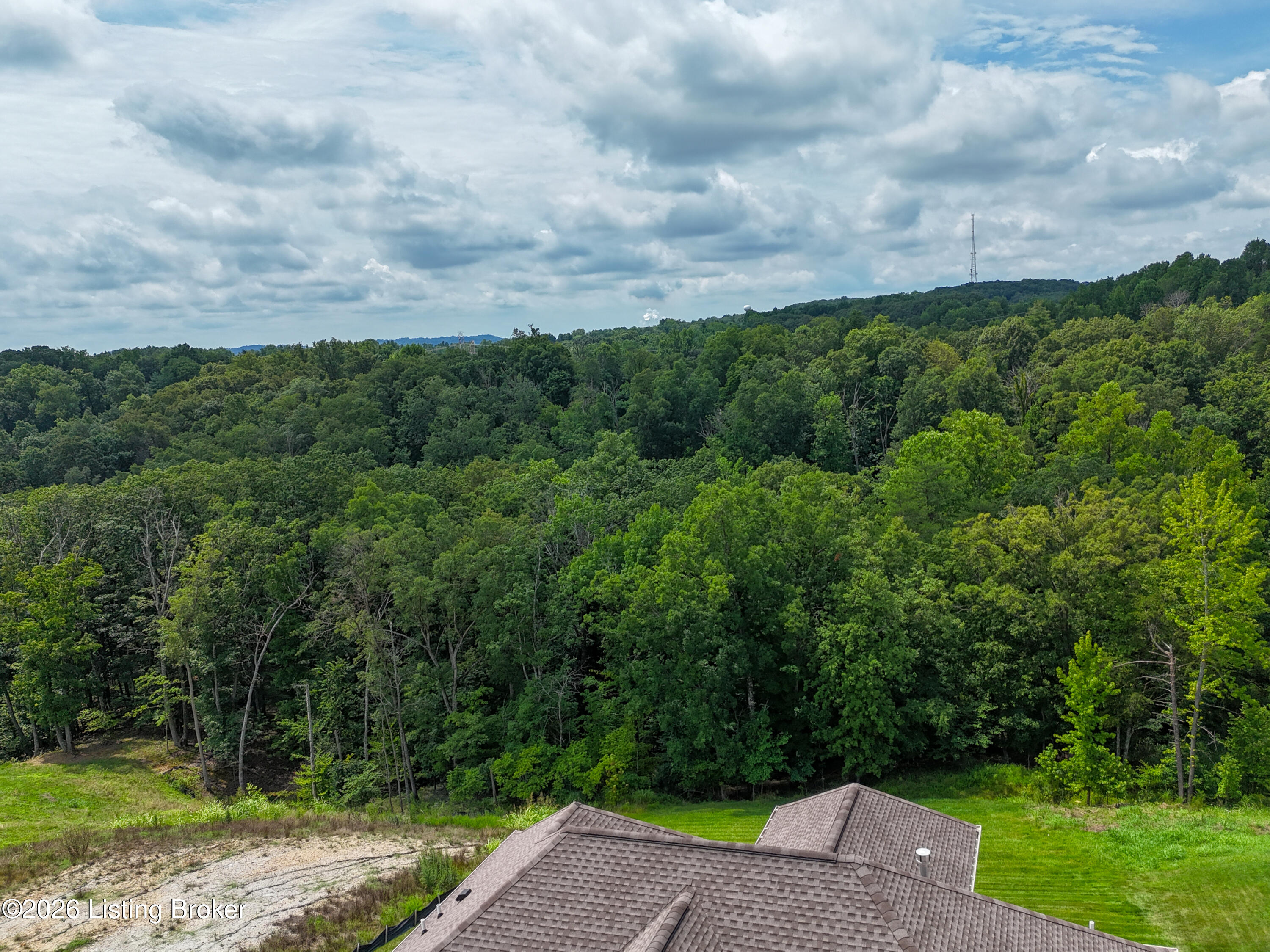 8022 Wooded Ridge Dr