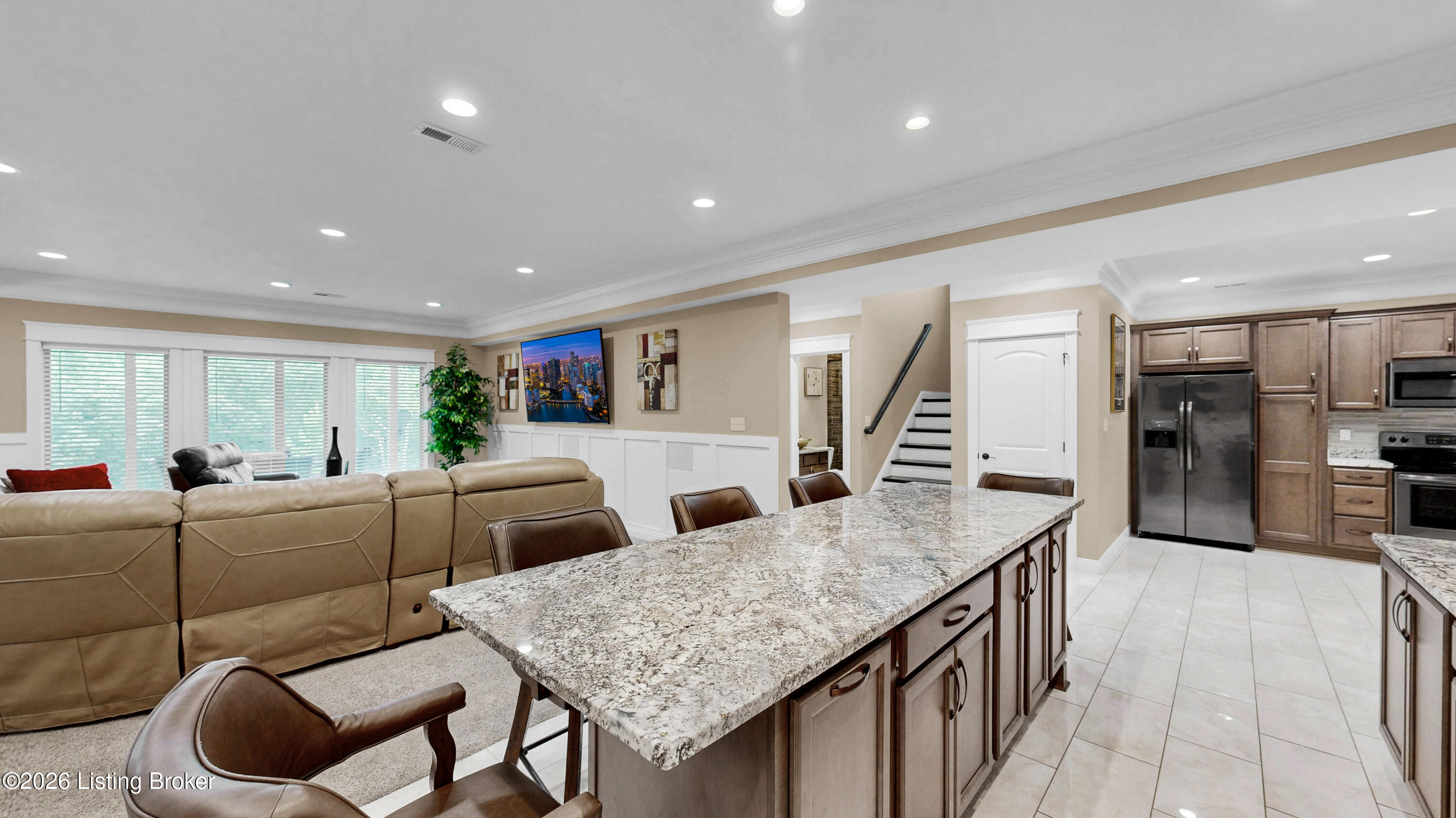 8022 Wooded Ridge Dr