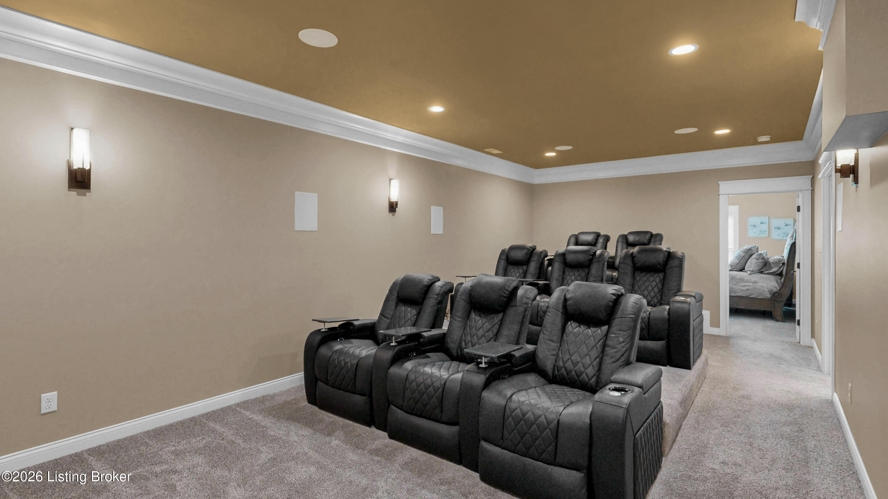 8022 Wooded Ridge Dr