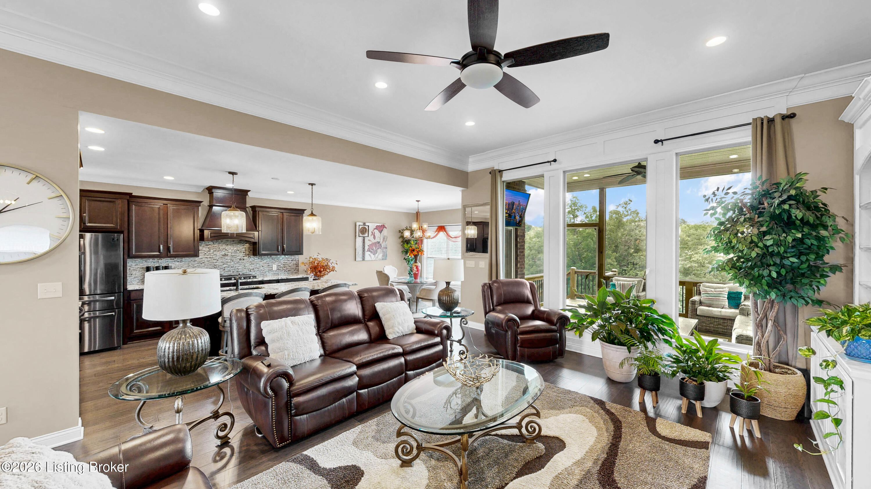 8022 Wooded Ridge Dr