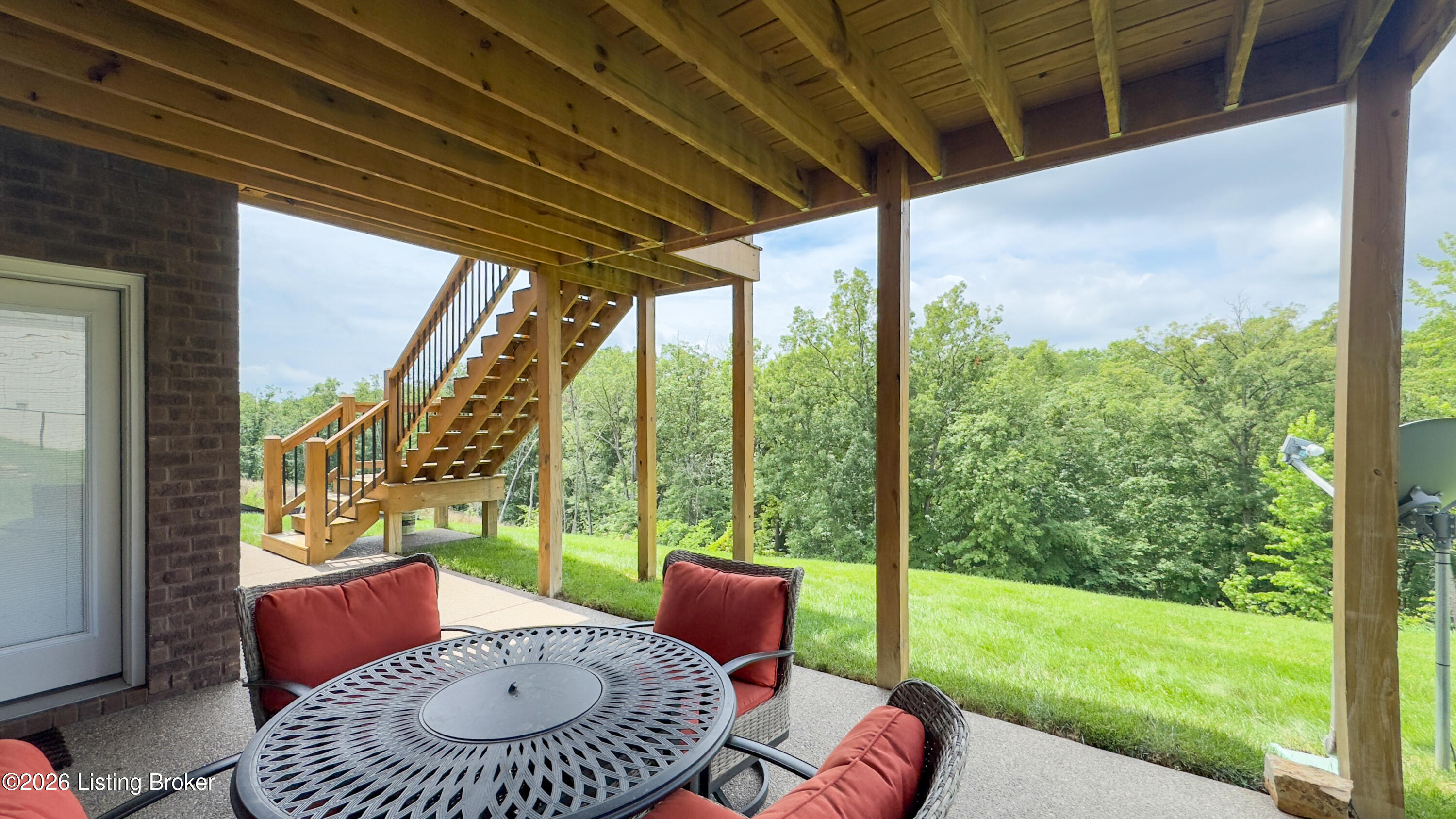 8022 Wooded Ridge Dr