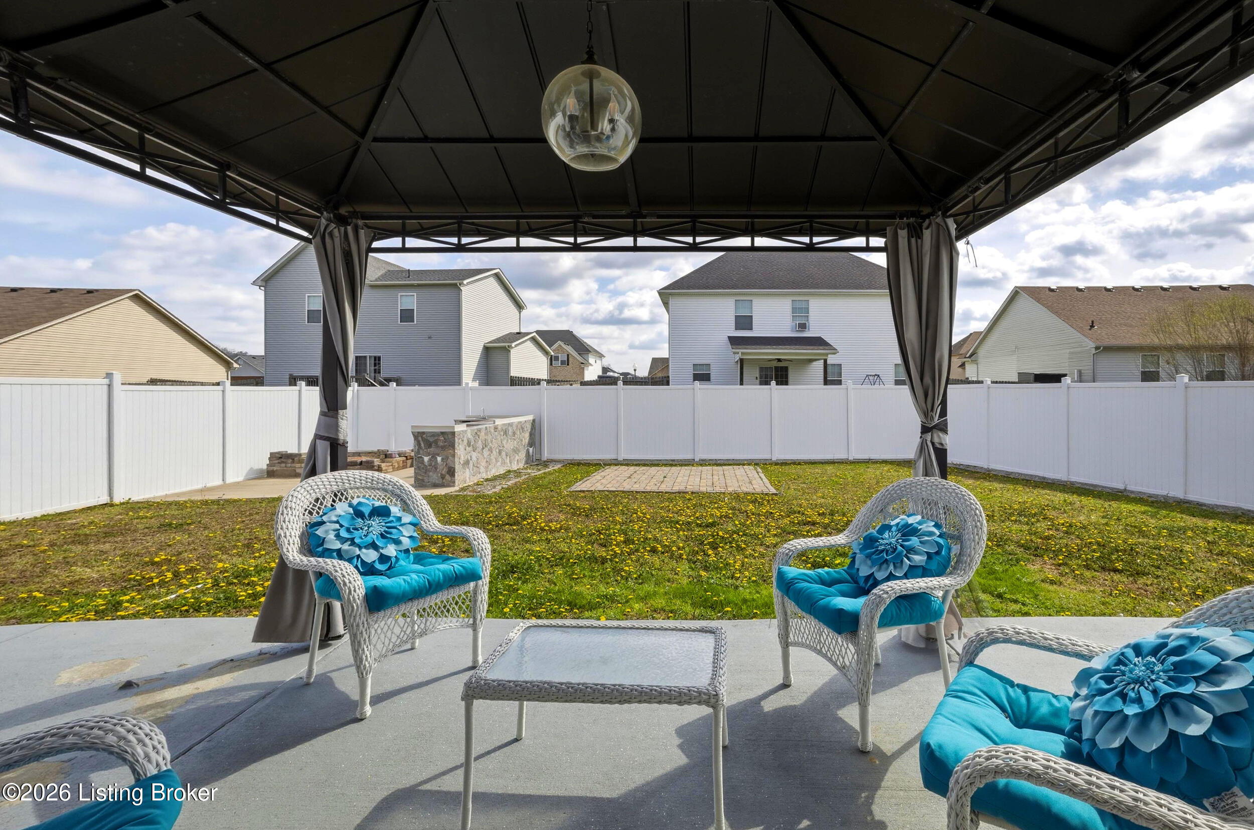 400 Boulders West Dr