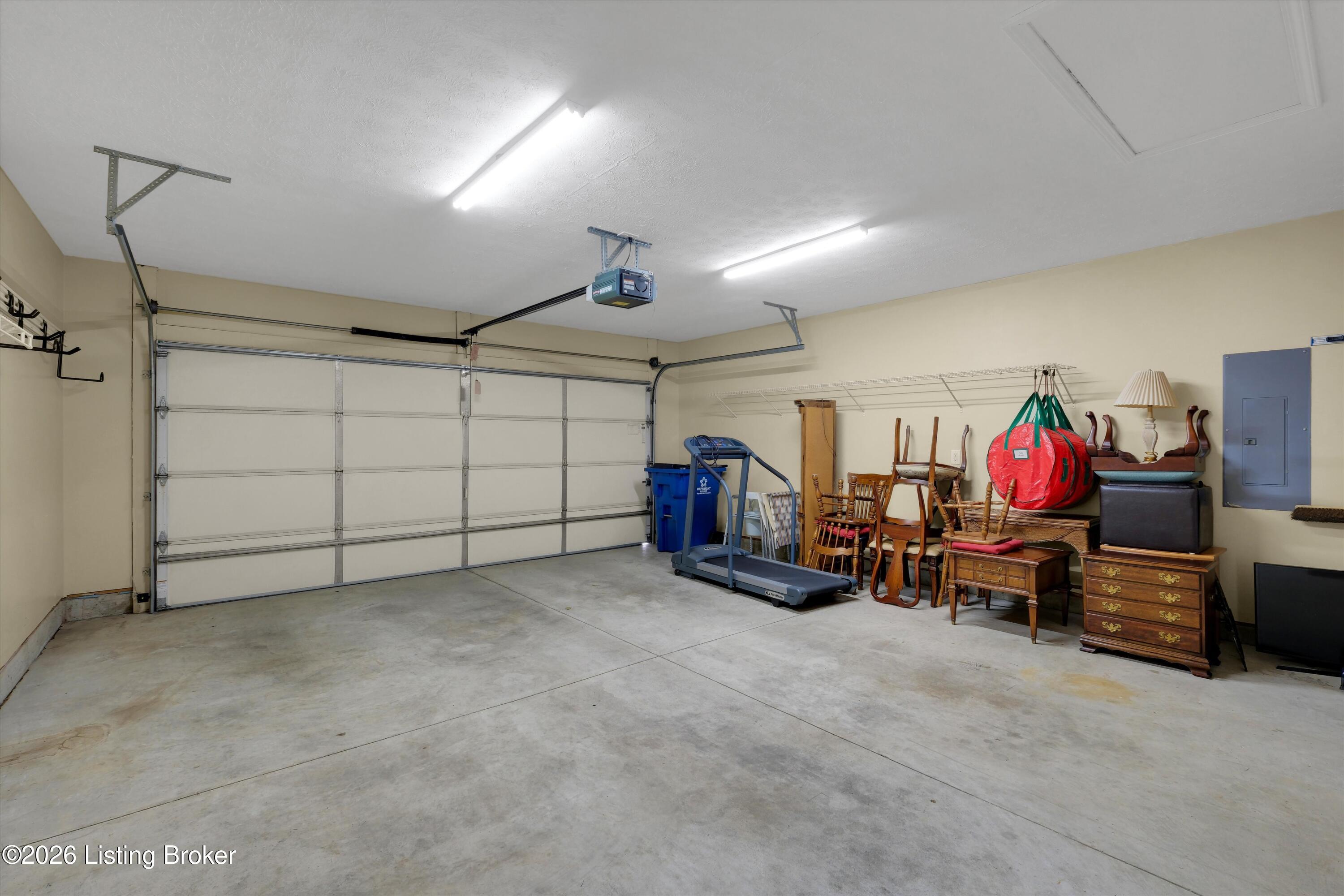 10407 Dove Chase Cir