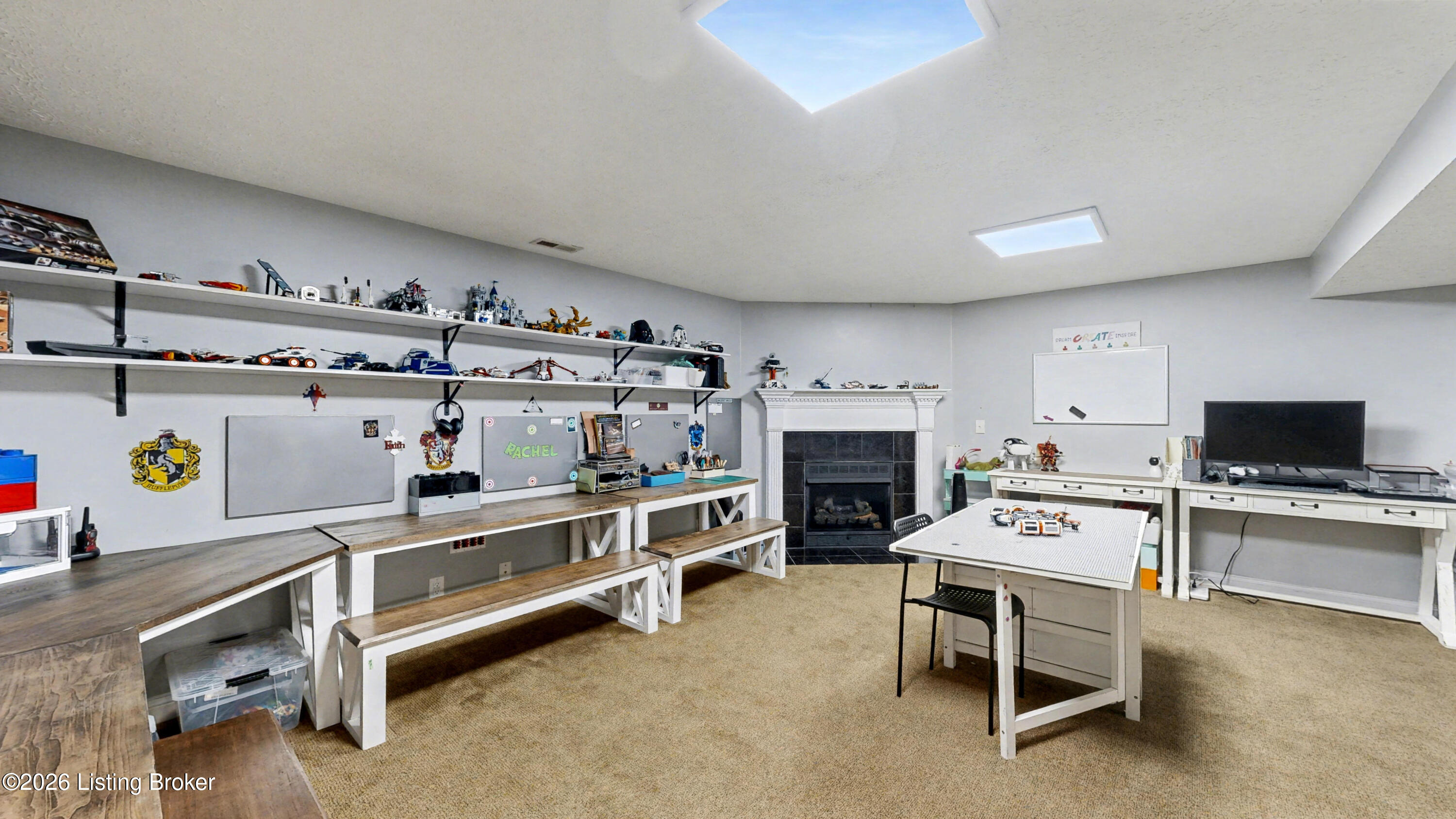 377 Canary Dr