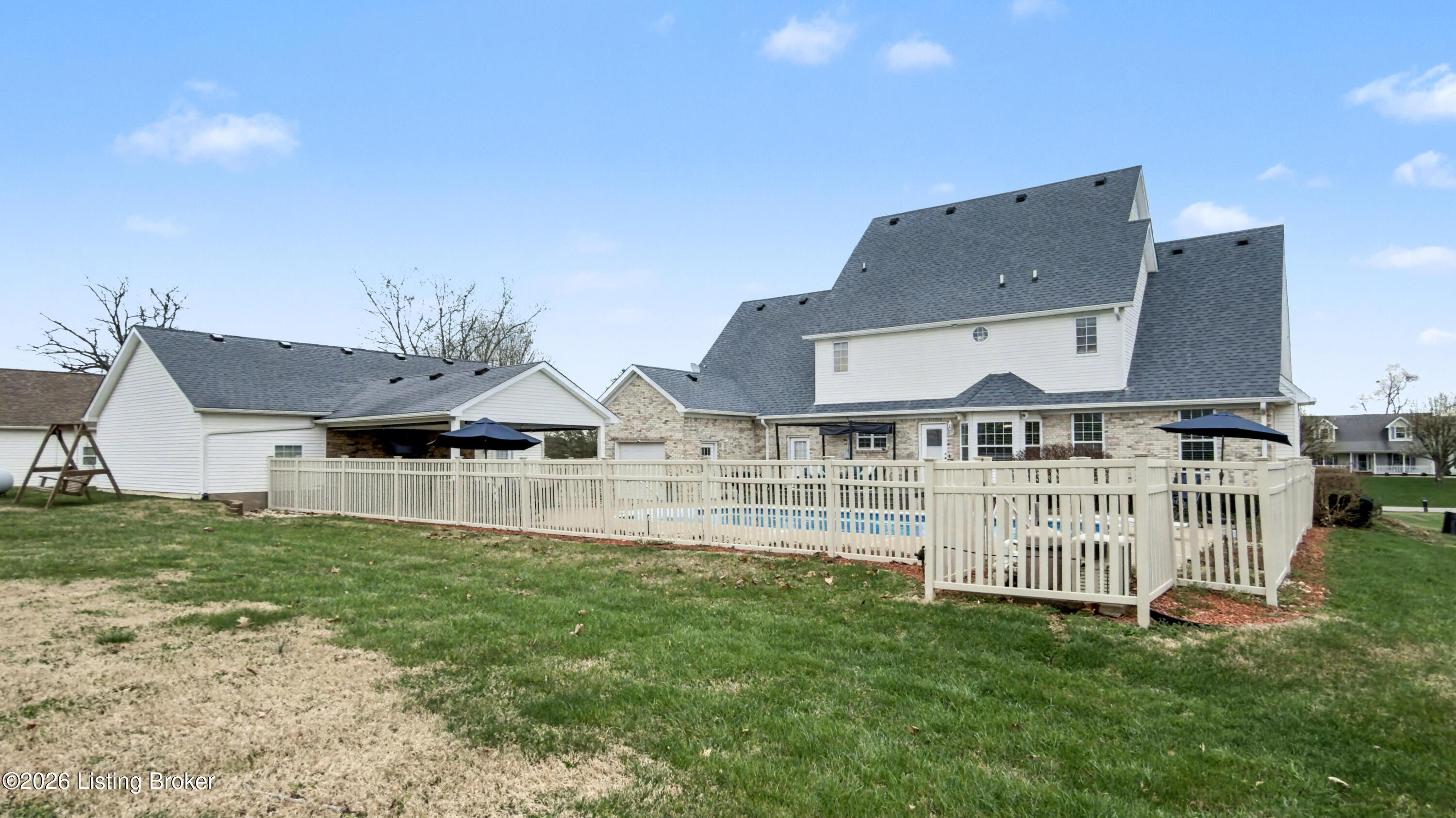 377 Canary Dr